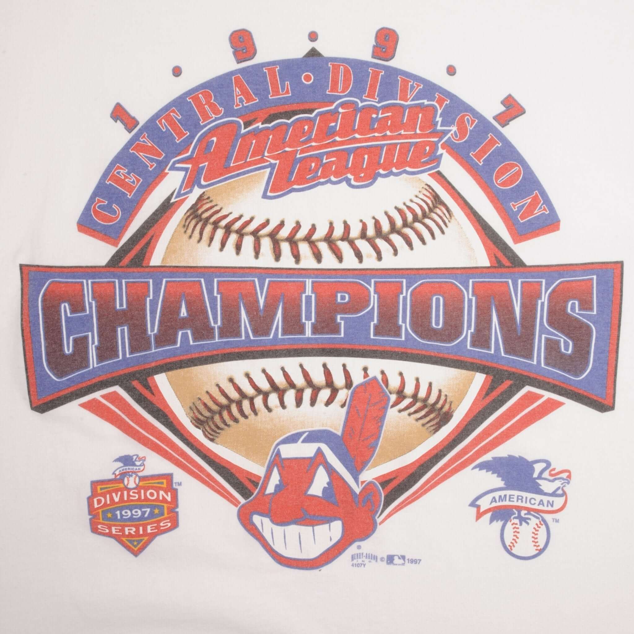 Vintage MLB Cleveland Indians Champions 1997 Tee Shirt Size XL Made In USA With Single Stitch Sleeves