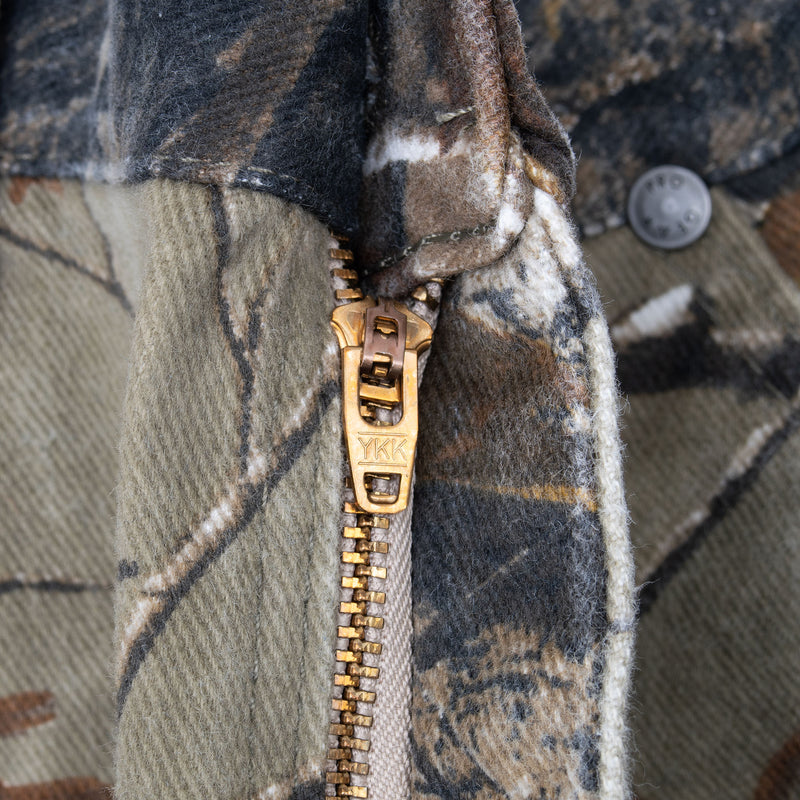 Vintage Wrangler Realtree APHD Hunting Camo Pants Size 35X32

Size on Tag 36X32 Actual Size 35X32