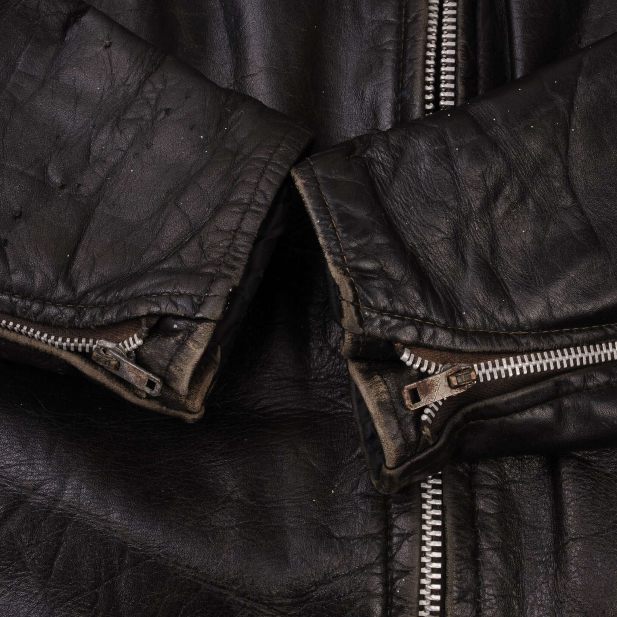 Vintage Geniune Steer Hide Black Leather Jacket Size XL    Zipper : TALON