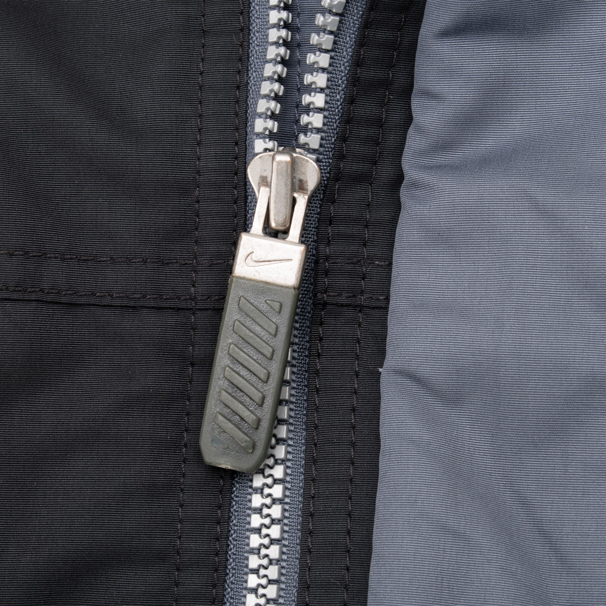 Vintage Nike Classic Black Heavy Windbreaker Jacket 2000S Size XL