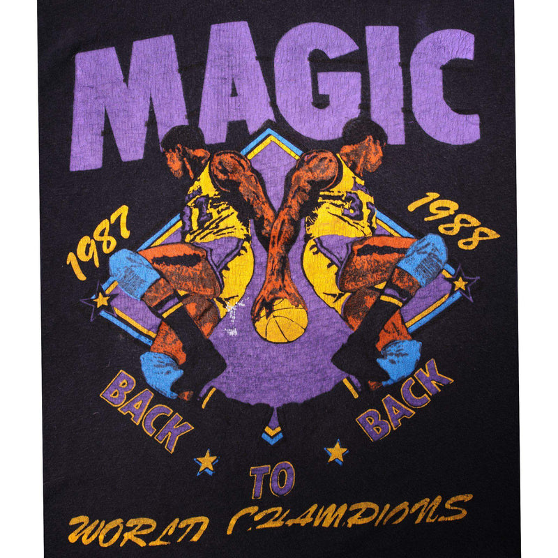 VINTAGE NBA Magic Johnson LOS ANGELES LAKERS WORLD CHAMPIONS TEE SHIRT 1988 SIZE MEDIUM MADE IN USA