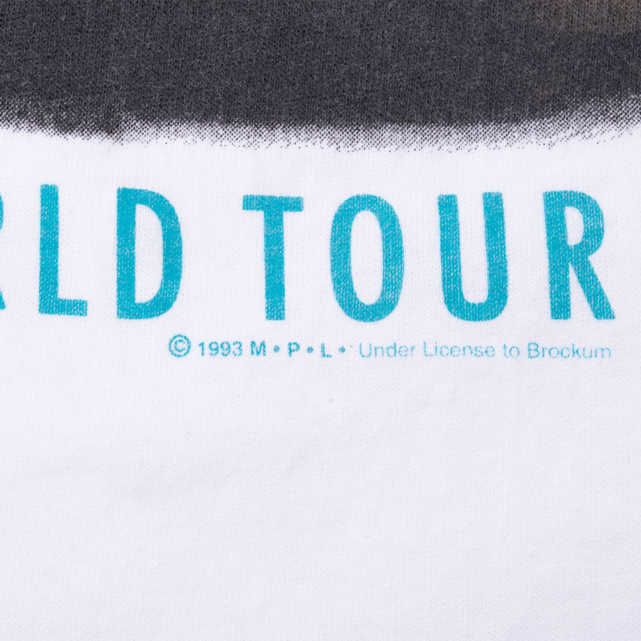 Vintage Paul Mc Cartney The New World Tour 1993 Tee Shirt Size Large Made In Usa With Single Stitch Sleeves