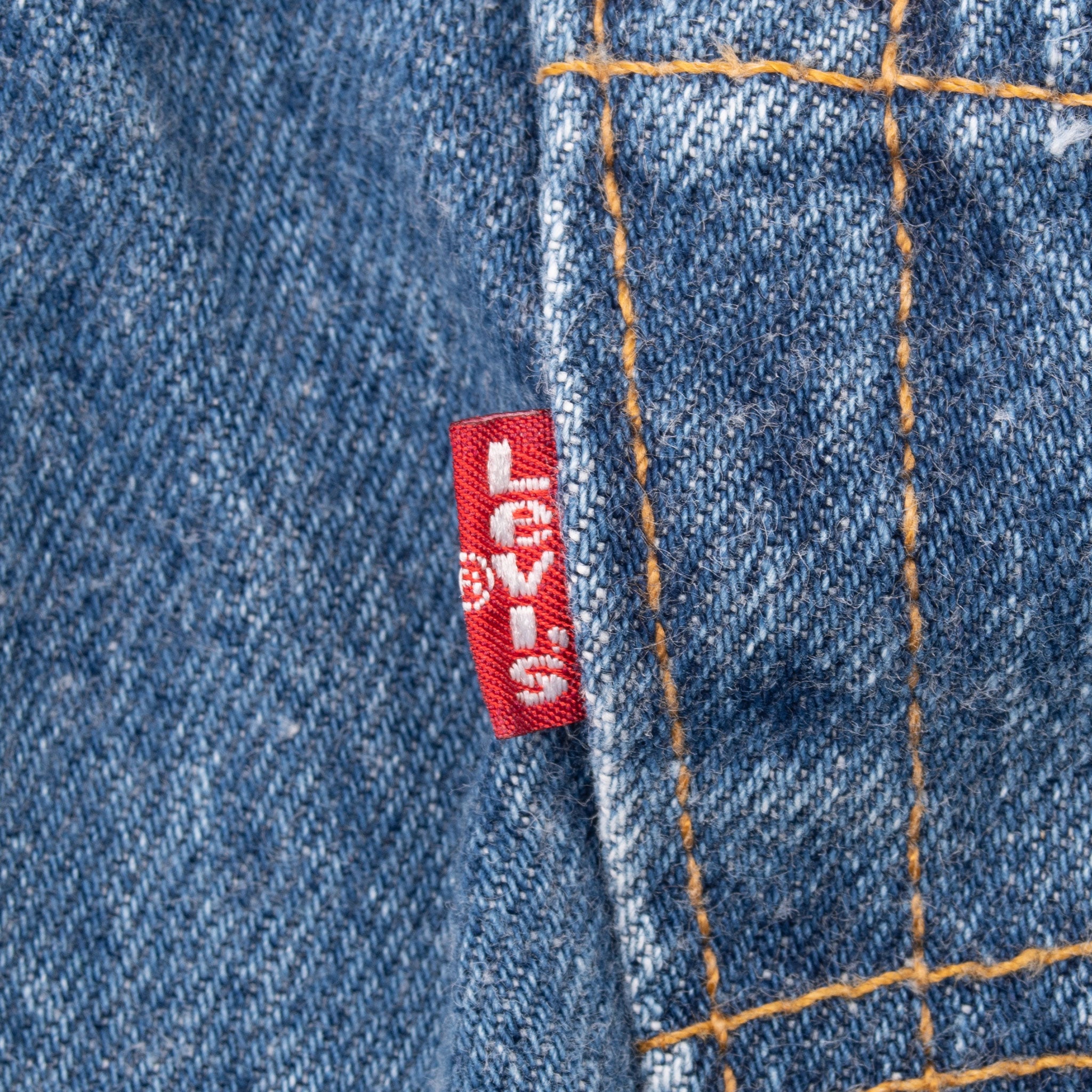Vintage Levis 501 Blue Indigo Jeans 1990S Size W30 L30 Made In Usa With Medium Wash

Size on tag 32X30 Actual Size 30x30

Back Button #520