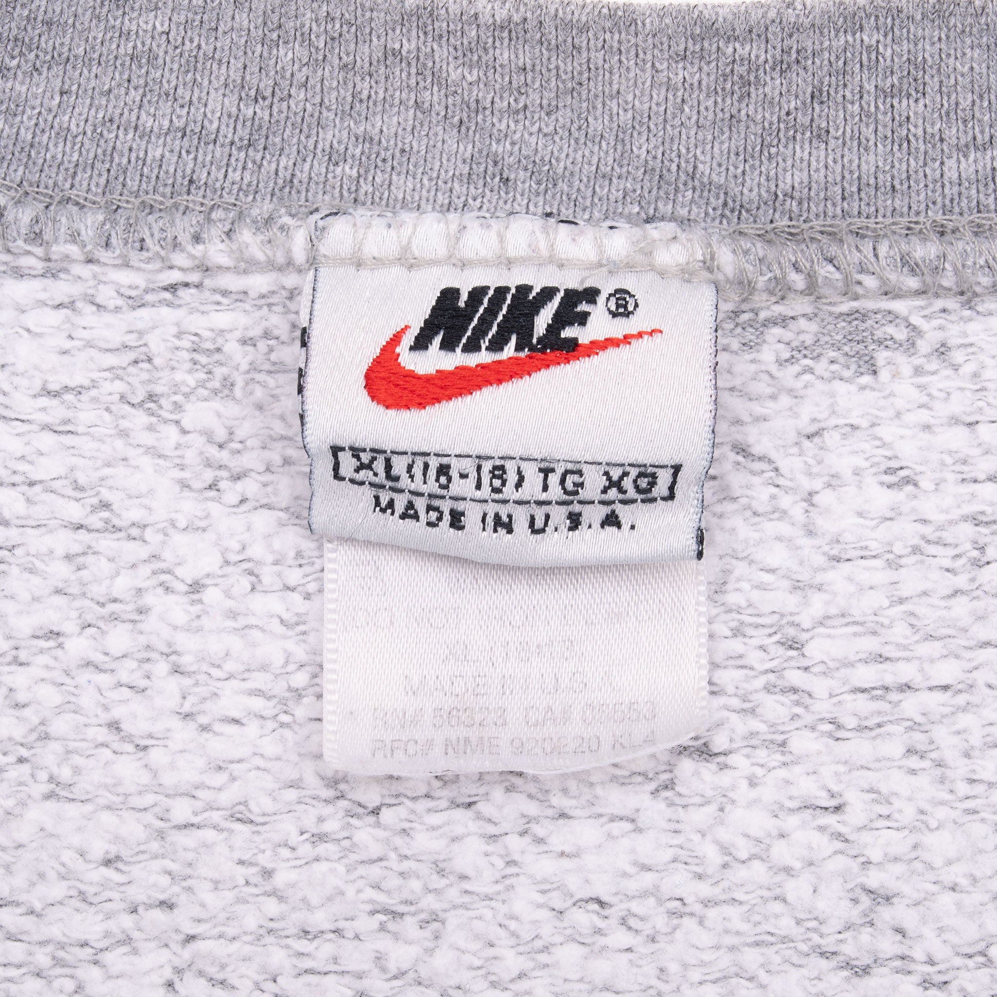 Vintage Nike Classic Swoosh Grey Sweatshirt 1990S Size XL Women Made In USA

Fits like a Medium Men