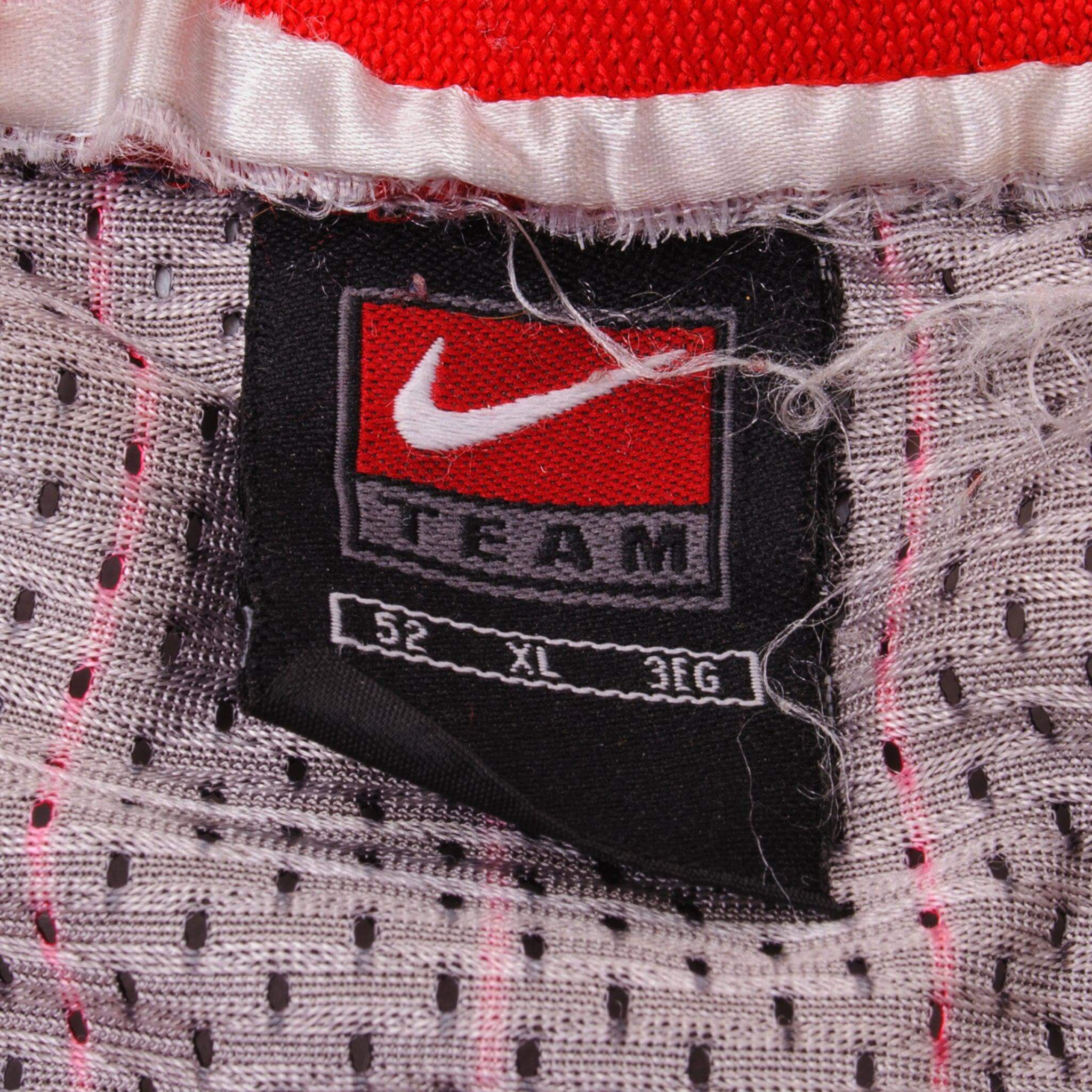 Vintage Nike Team NBA Chicago Bulls Michael Jordan #23 Jersey Size XL 1990s