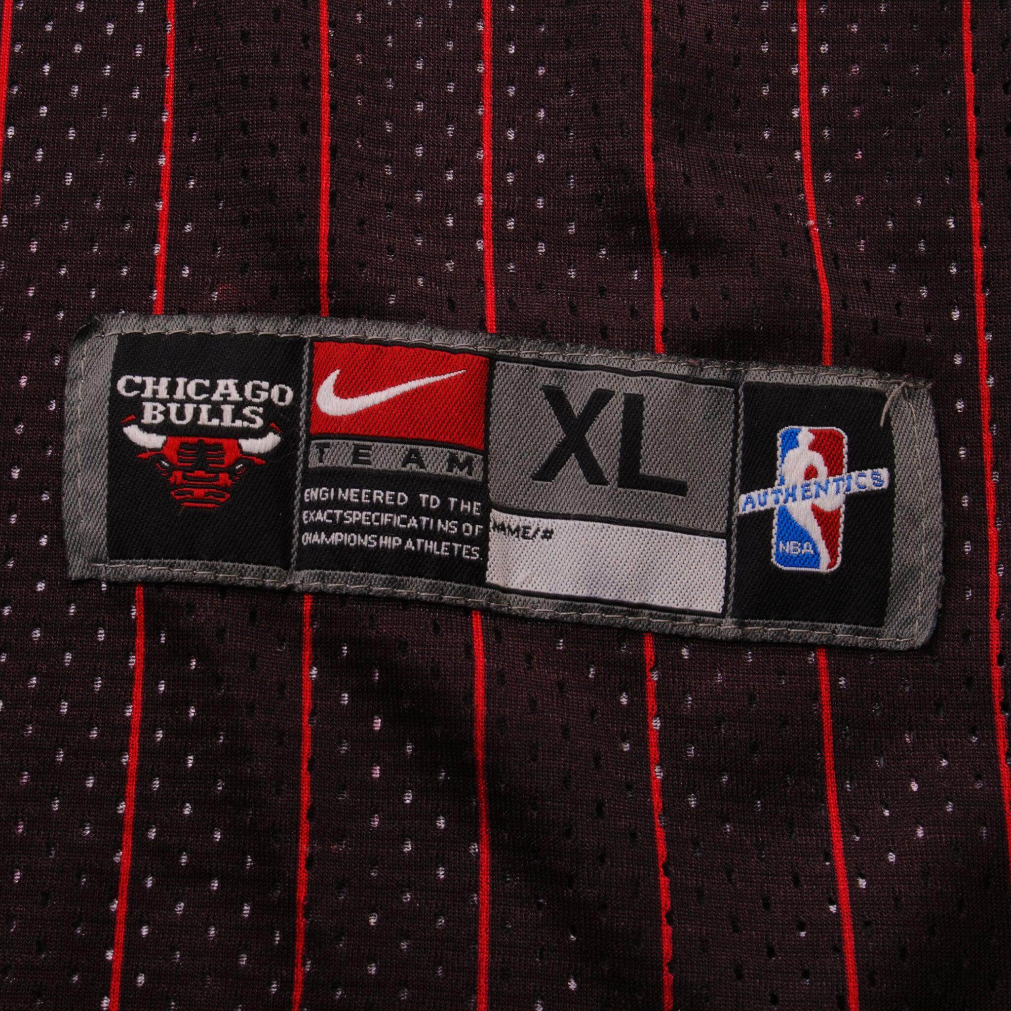 Vintage Nike Team NBA Chicago Bulls Michael Jordan #23 Jersey Size XL 1990s