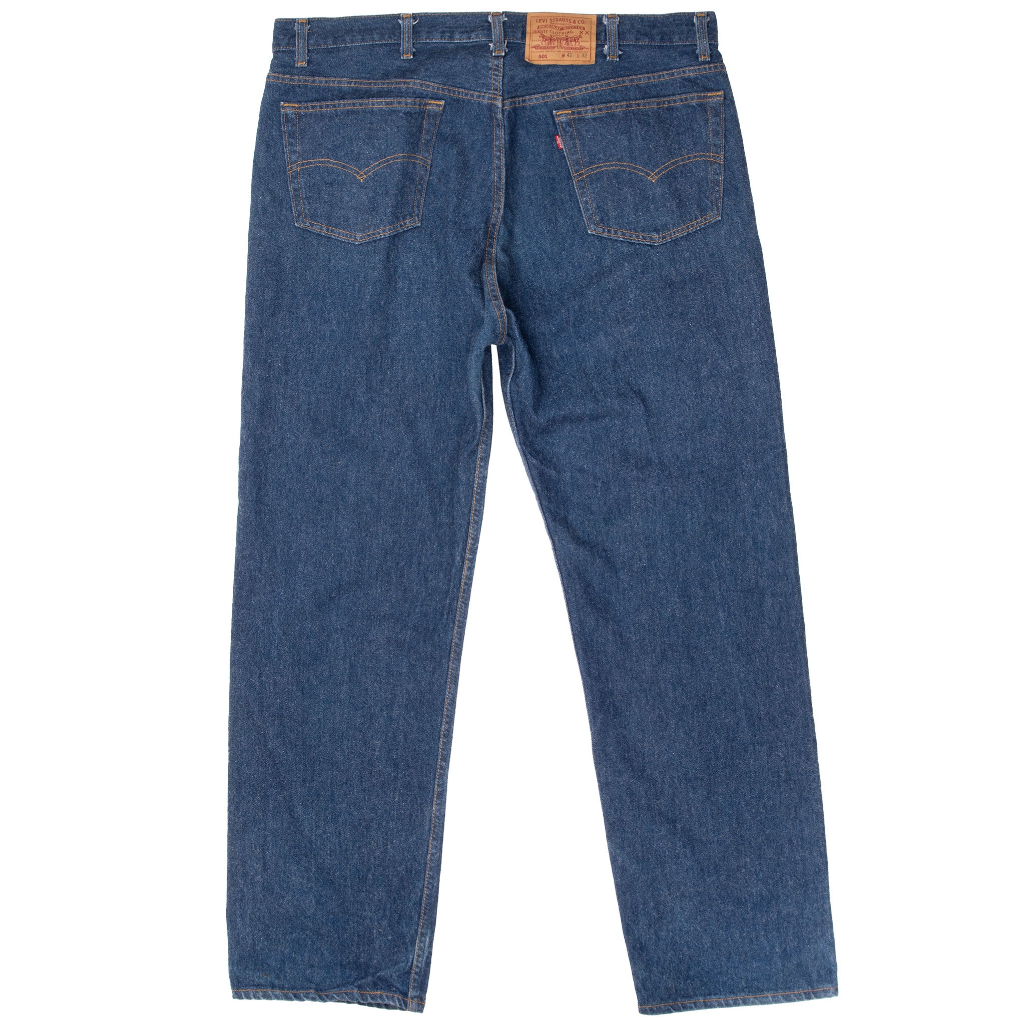 Vintage Levis 501 Indigo Blue Jeans 1980S Size 40X32 Made In Usa

Size on Tag 42X32 Actual Size 40X32

Back Button #520


