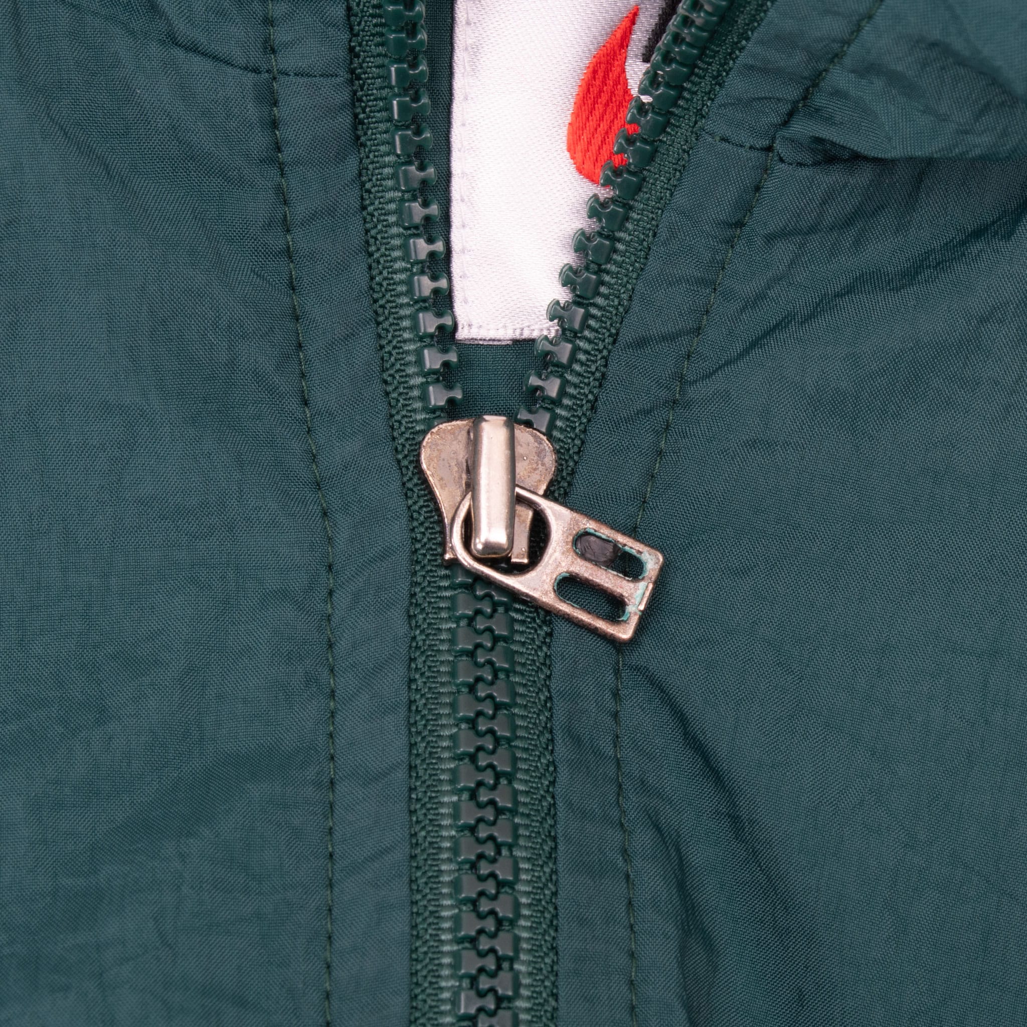 VINTAGE NIKE BLACK AND GREEN SWOOSH WINDBREAKER JACKET 1990S LARGE