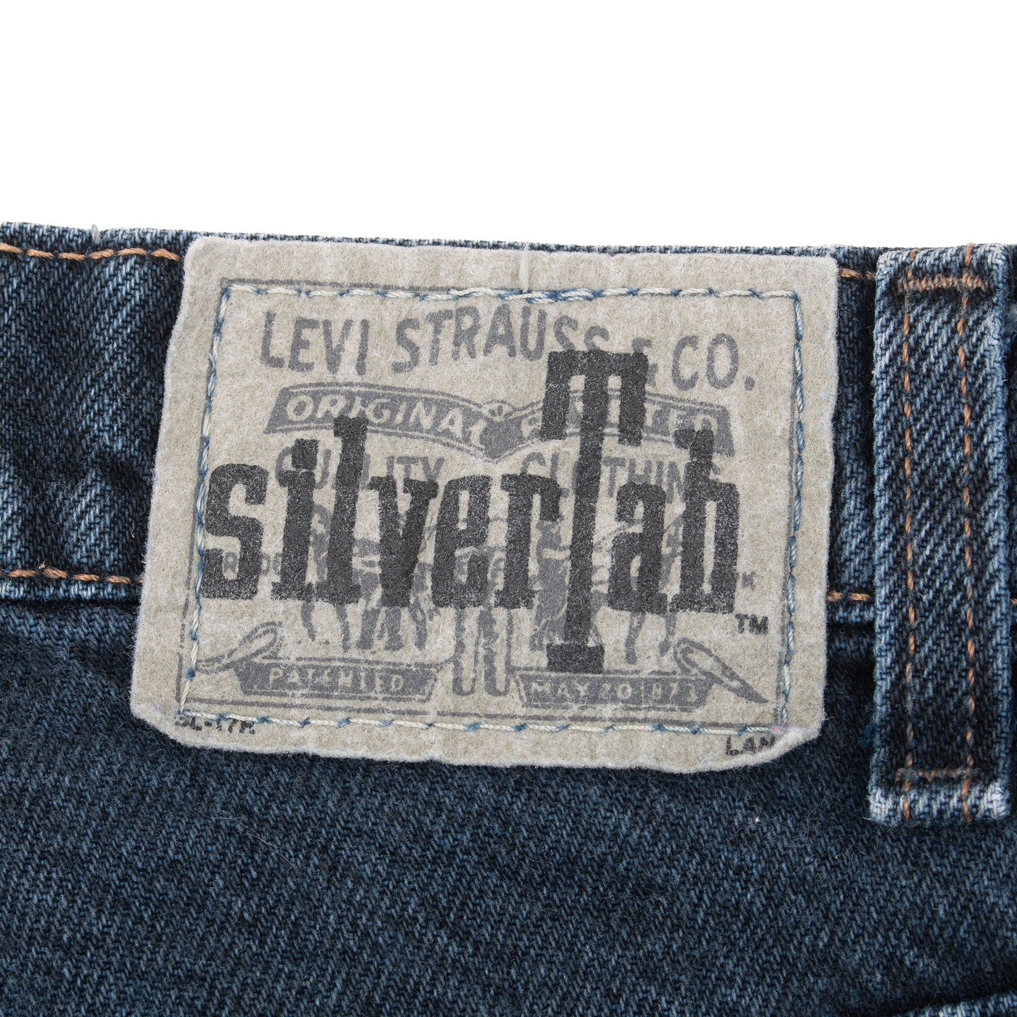 Vintage Levis Baggy Silver Tab Dark Blue Indigo Jeans 2000S Size 30X34

Back Button #543