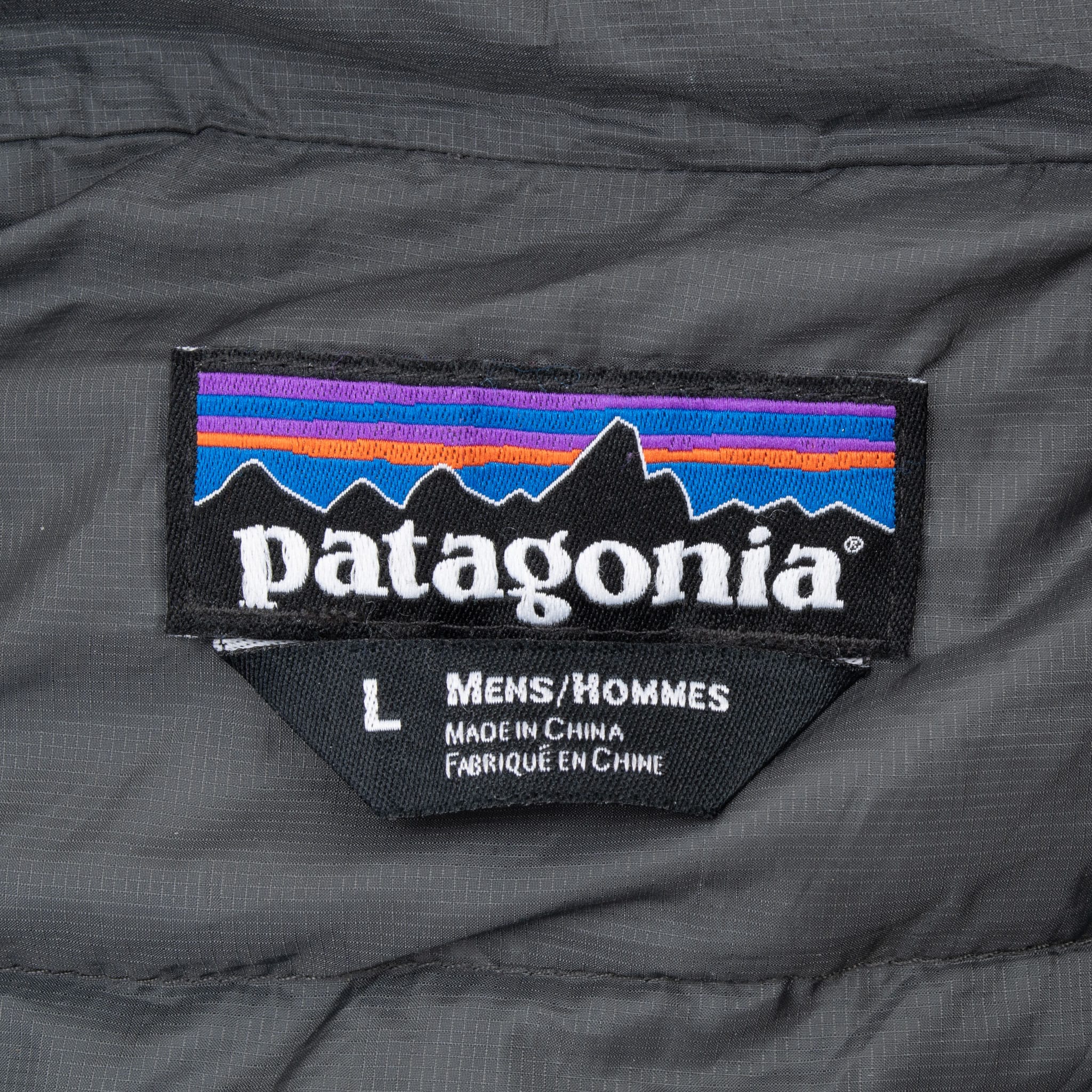 Vintage Patagonia Grey Tres 3-In-1 Parka Jacket Size Large

Style #28385