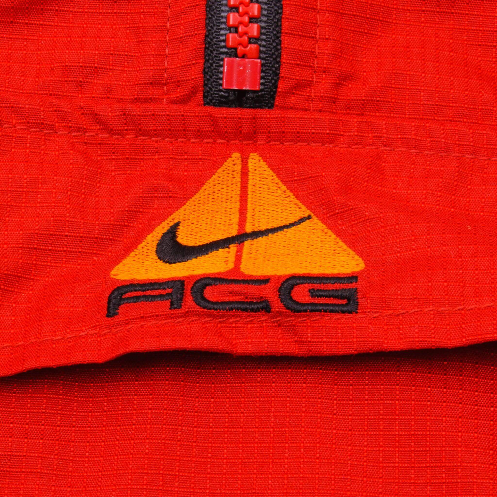 Vintage Red Nike ACG All Conditions Gear Windbreaker Jacket Size Medium.