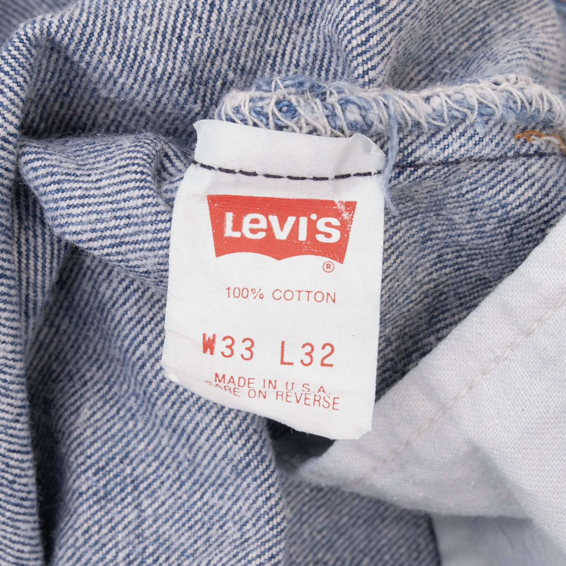 Beautiful Indigo Levis 501 Jeans 1980s Made in USA with Medium Wash   Size on tag 33x32 Back Button #653