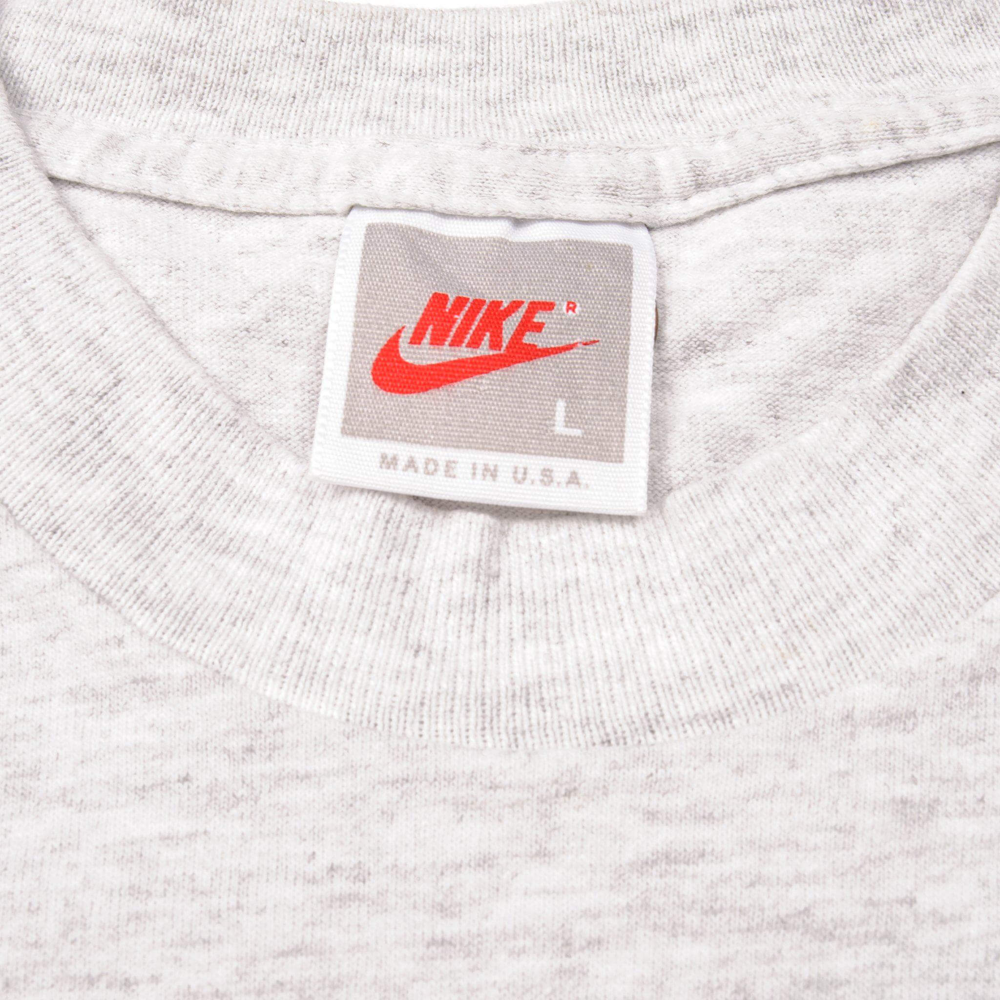 VINTAGE NIKE TEE SHIRT 1987-1994 SIZE MEDIUM MADE IN USA