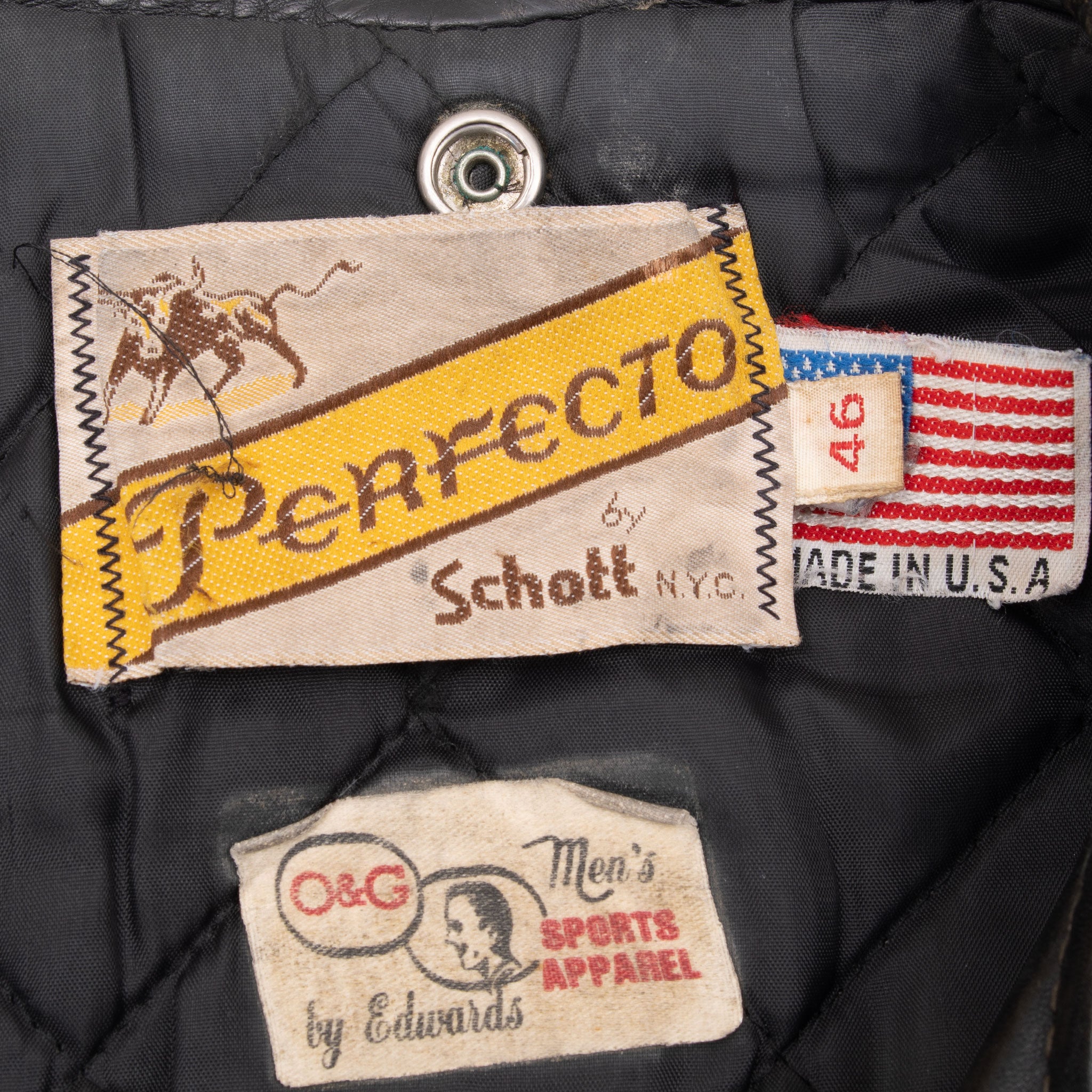 Iconic Vintage Schott Bros Perfecto Leather Jacket Size 46 1960S Made In Usa

Zipper: Talon heavy duty
