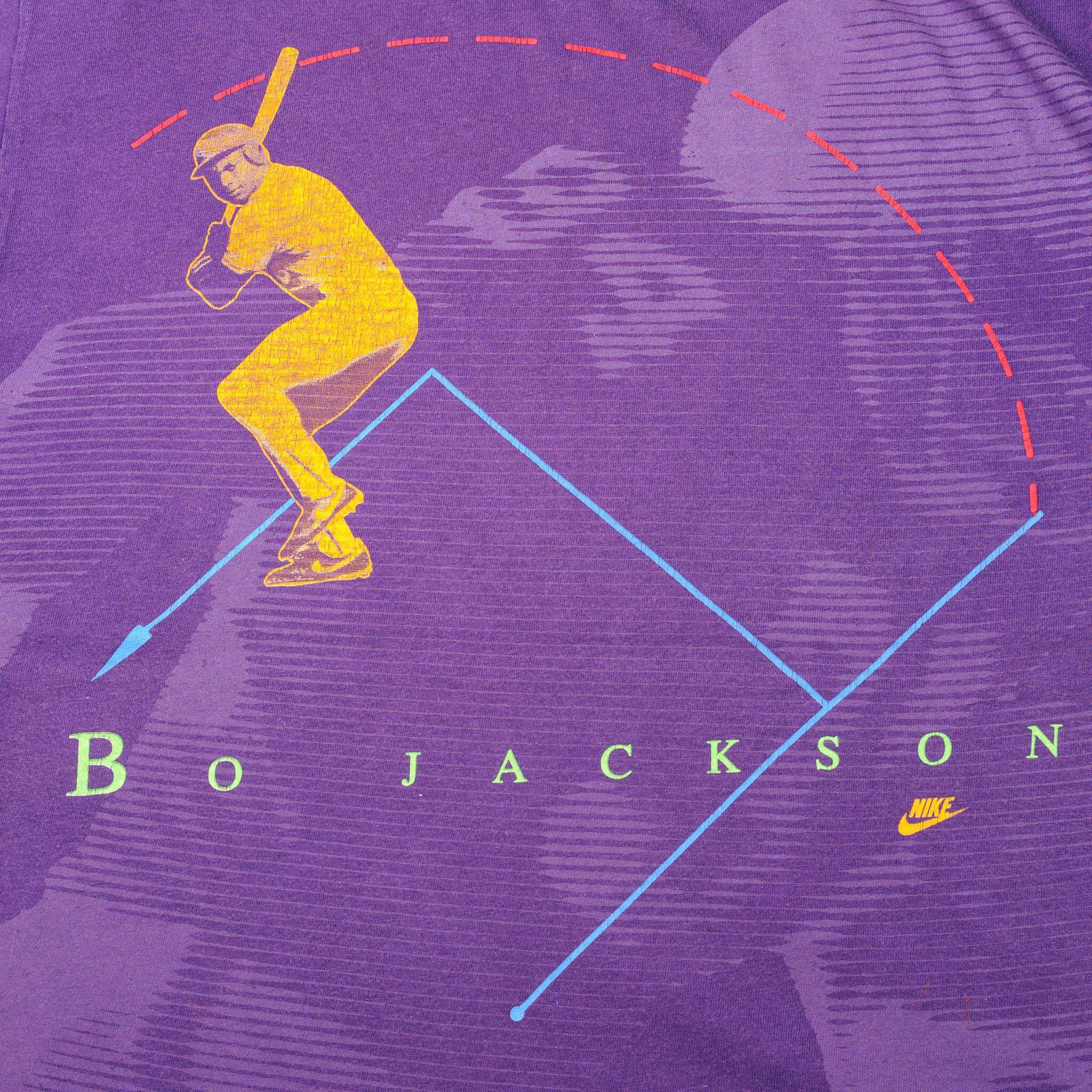 VINTAGE NIKE TEE SHIRT 1987-1992 SIZE MEDIUM MADE IN USA