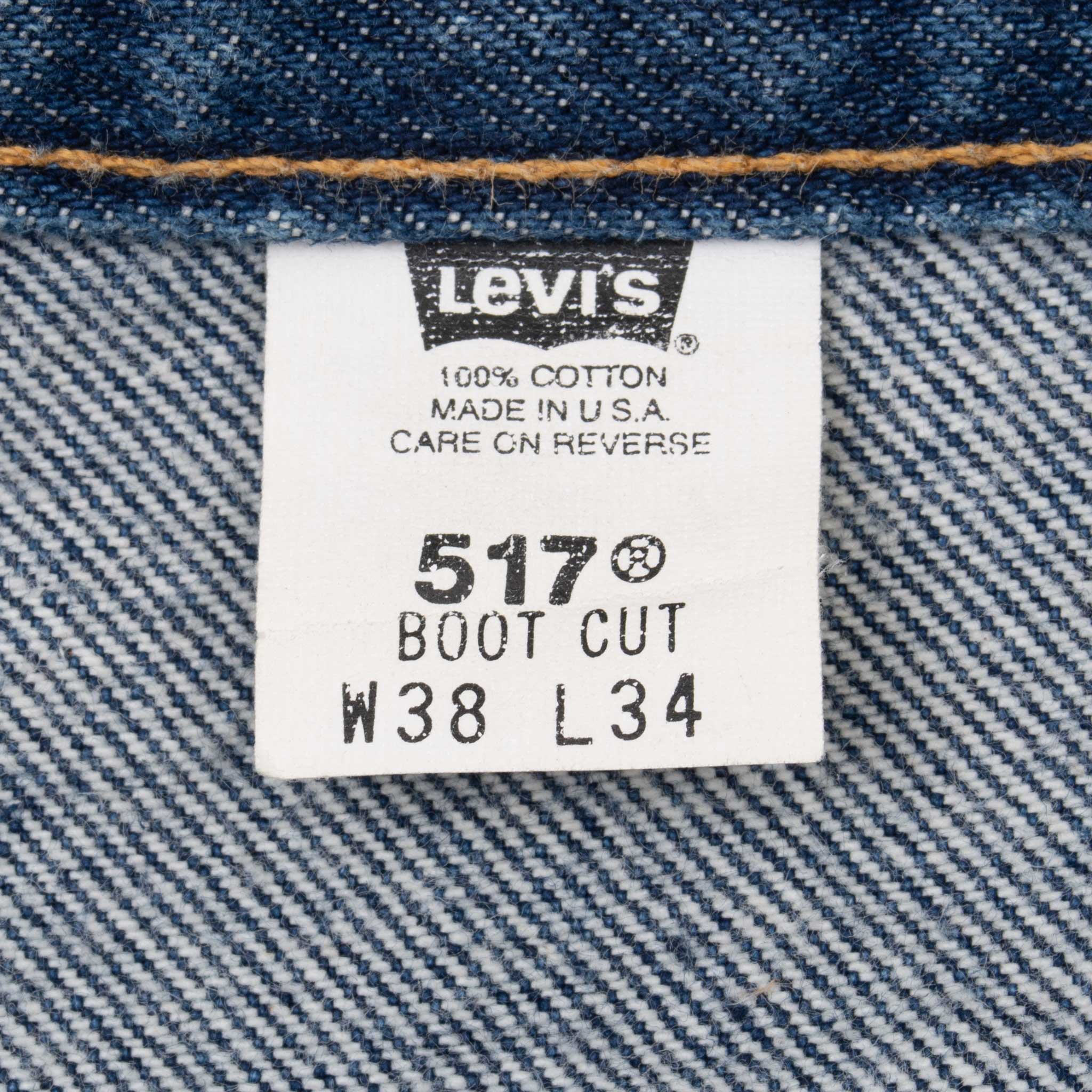 Beautiful Indigo Levis 517 Boot Cut Jeans 1980s with Medium Dark Blue Wash

Size on tag 38X34 actual Size 37x33

Back Button #554