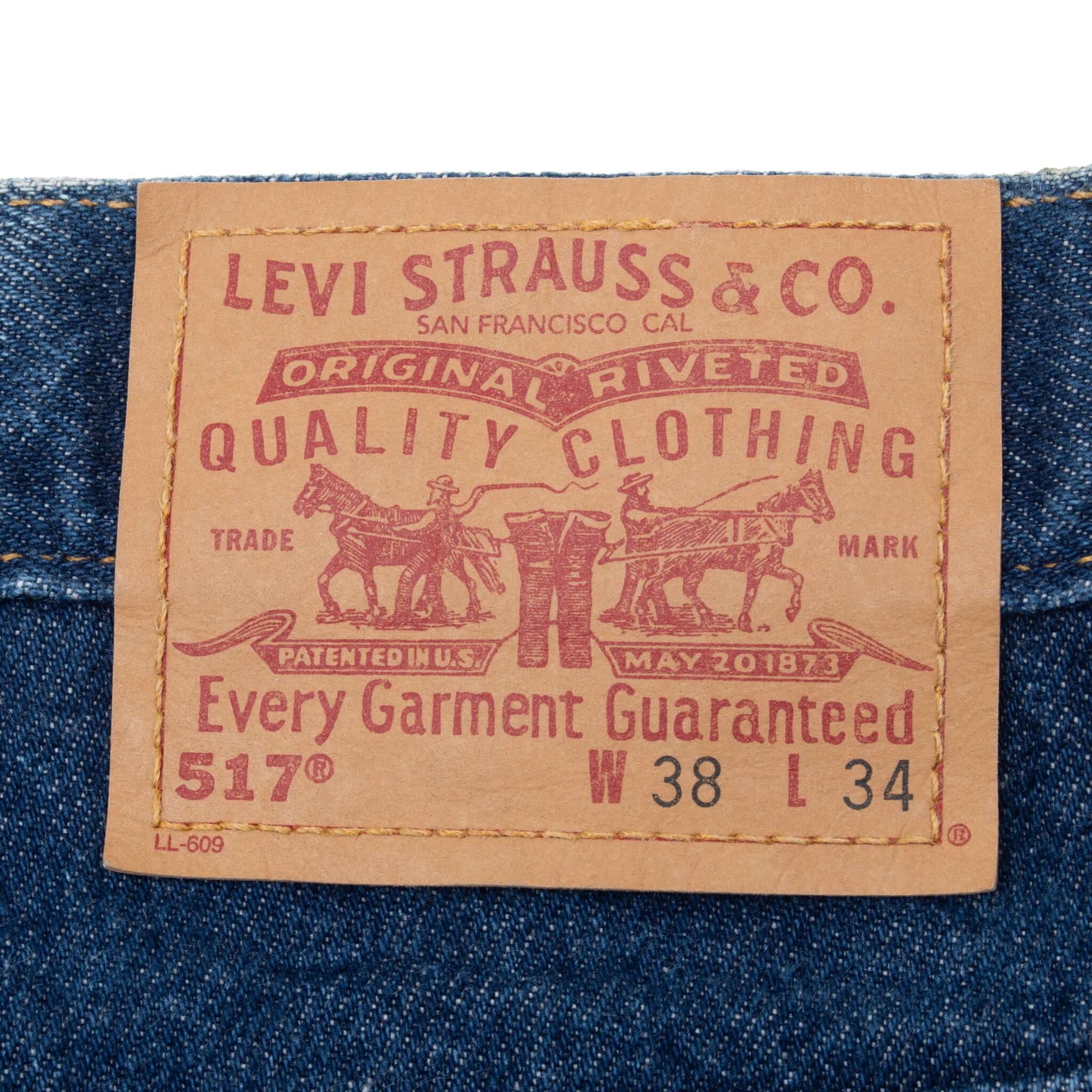 Beautiful Indigo Levis 517 Boot Cut Jeans 1980s with Medium Dark Blue Wash

Size on tag 38X34 actual Size 37x33

Back Button #554