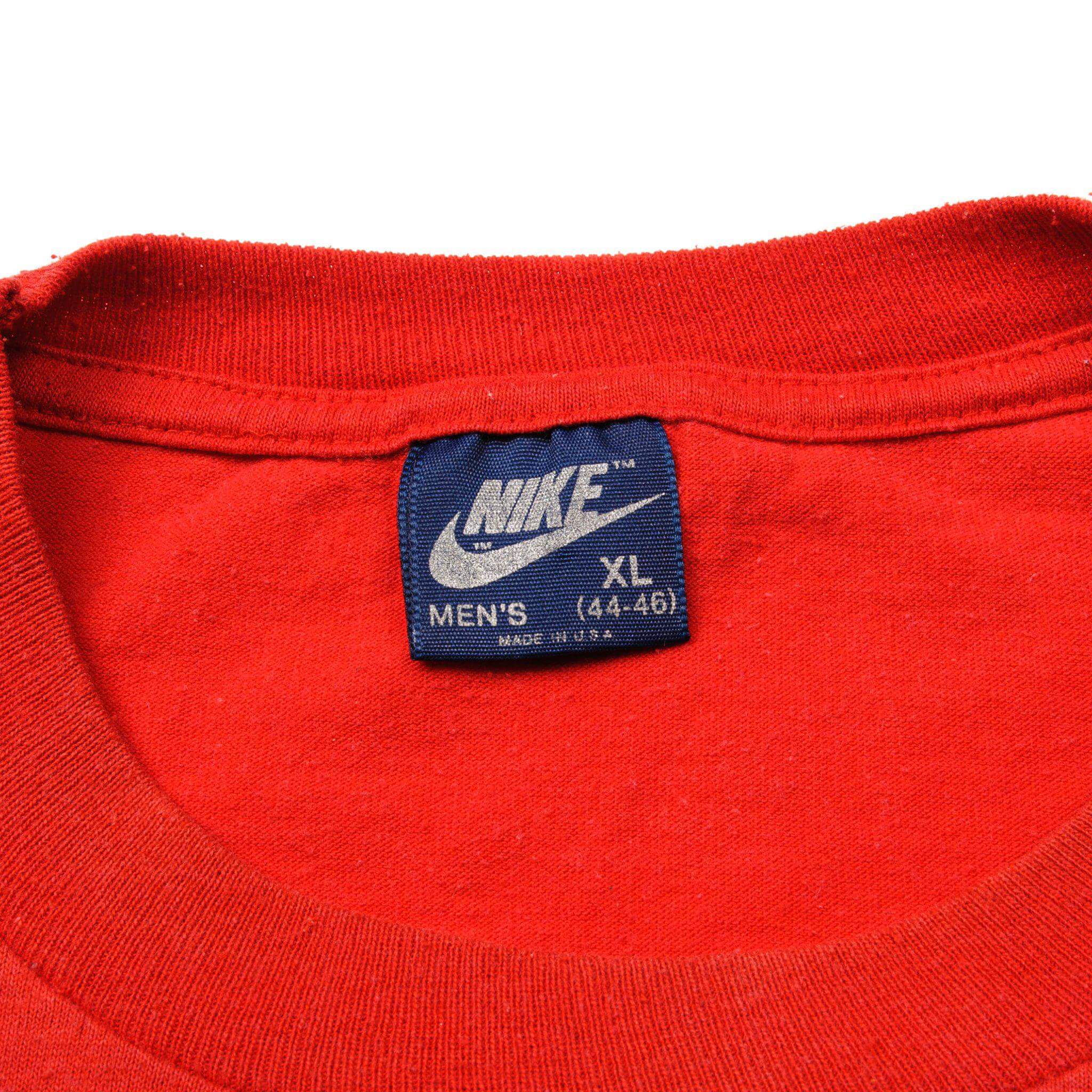 Vintage Nike Big Swoosh Logo Tee Shirt 1984-1987 Size XL Made In USA With Single Stitch Sleeves.