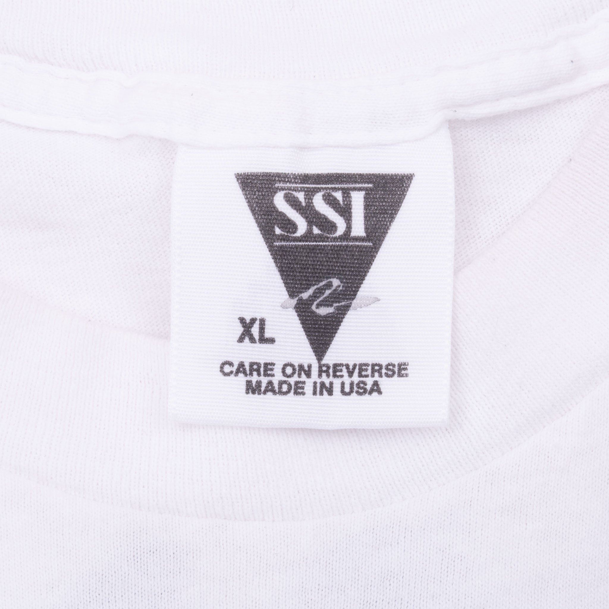 Vintage Looney Tunes Rocket Tee Shirt 1993 Size XL Made In Usa With Single Stitch Sleeves