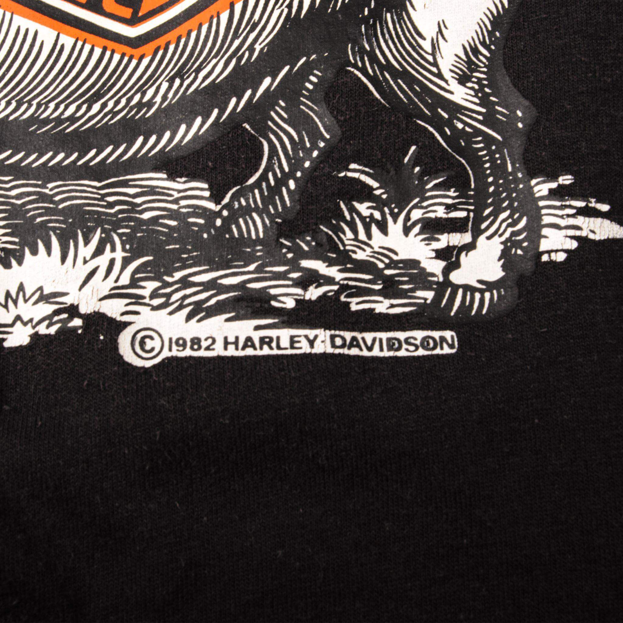VINTAGE HARLEY DAVIDSON TEE SHIRT 1982 SIZE LARGE MADE IN USA