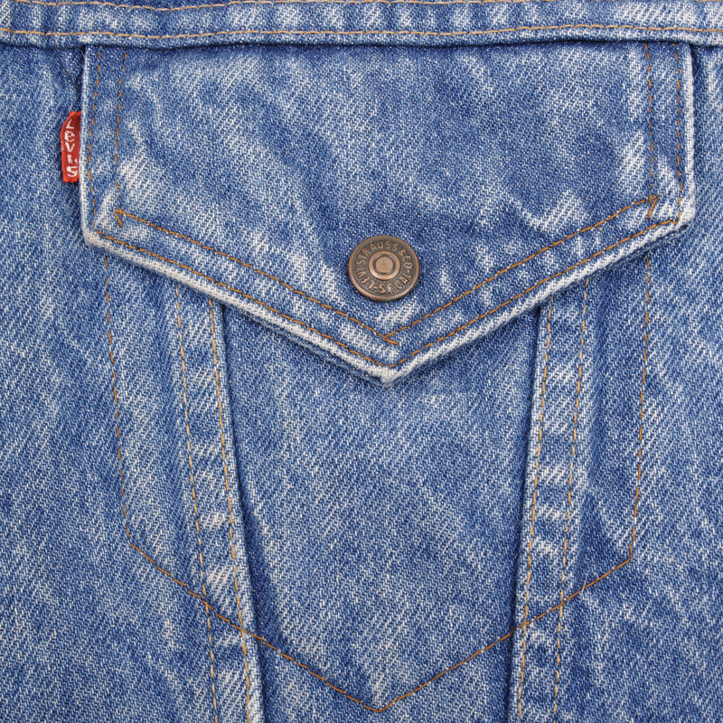 Vintage Levis Sherpa Trucker Denim Jacket 2 Pockets Medium Light Wash Clean 1970s Size 40R Made In USA  Back Button #52