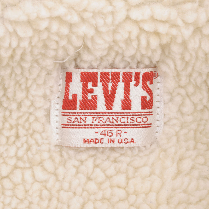 Vintage Levis Sherpa Trucker Denim Jacket Medium  Wash  Clean 1980s Size 46R Made In USA  Button #527