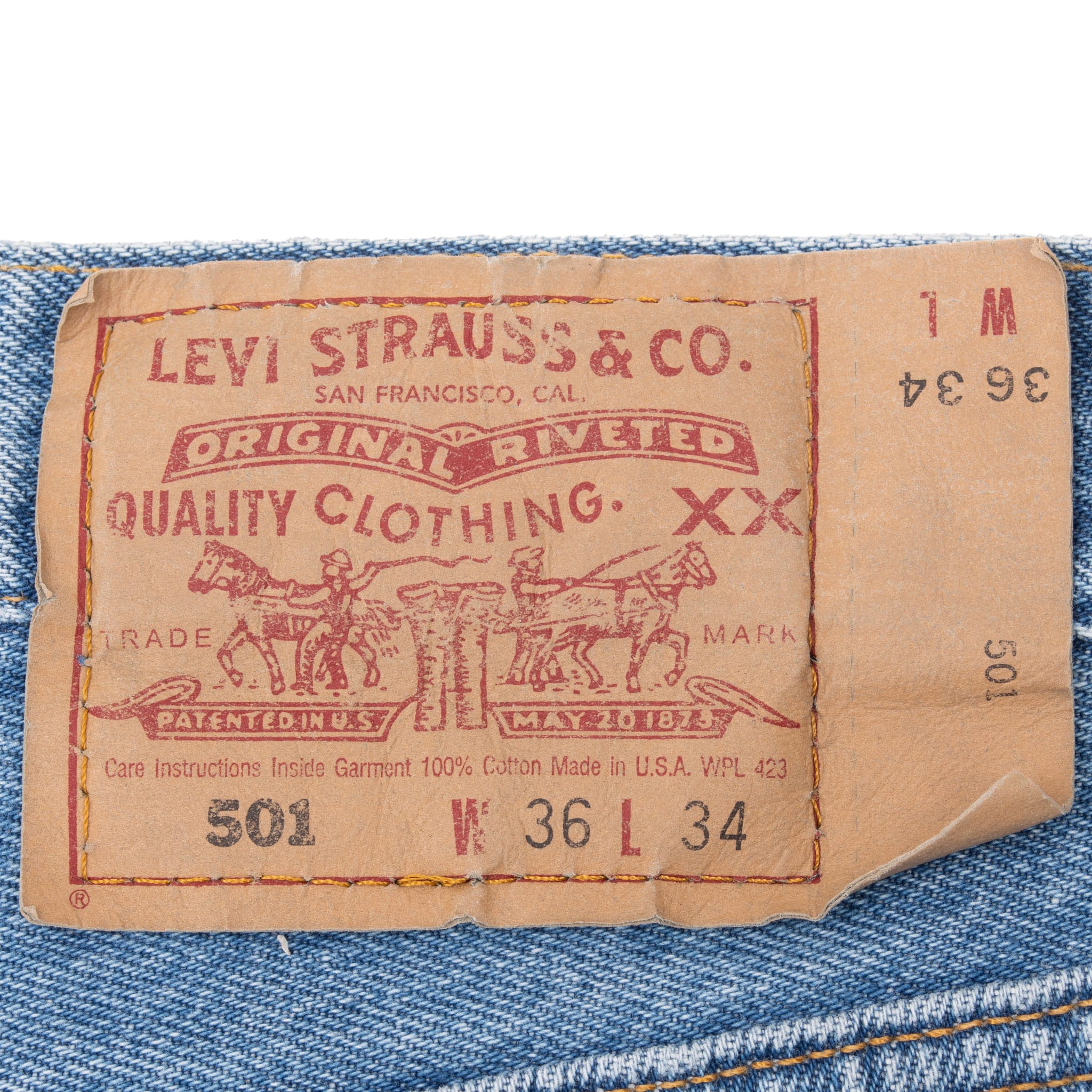 VINTAGE LEVIS 501 JEANS BLUE INDIGO 1990S SIZE 35X33 MADE IN USA