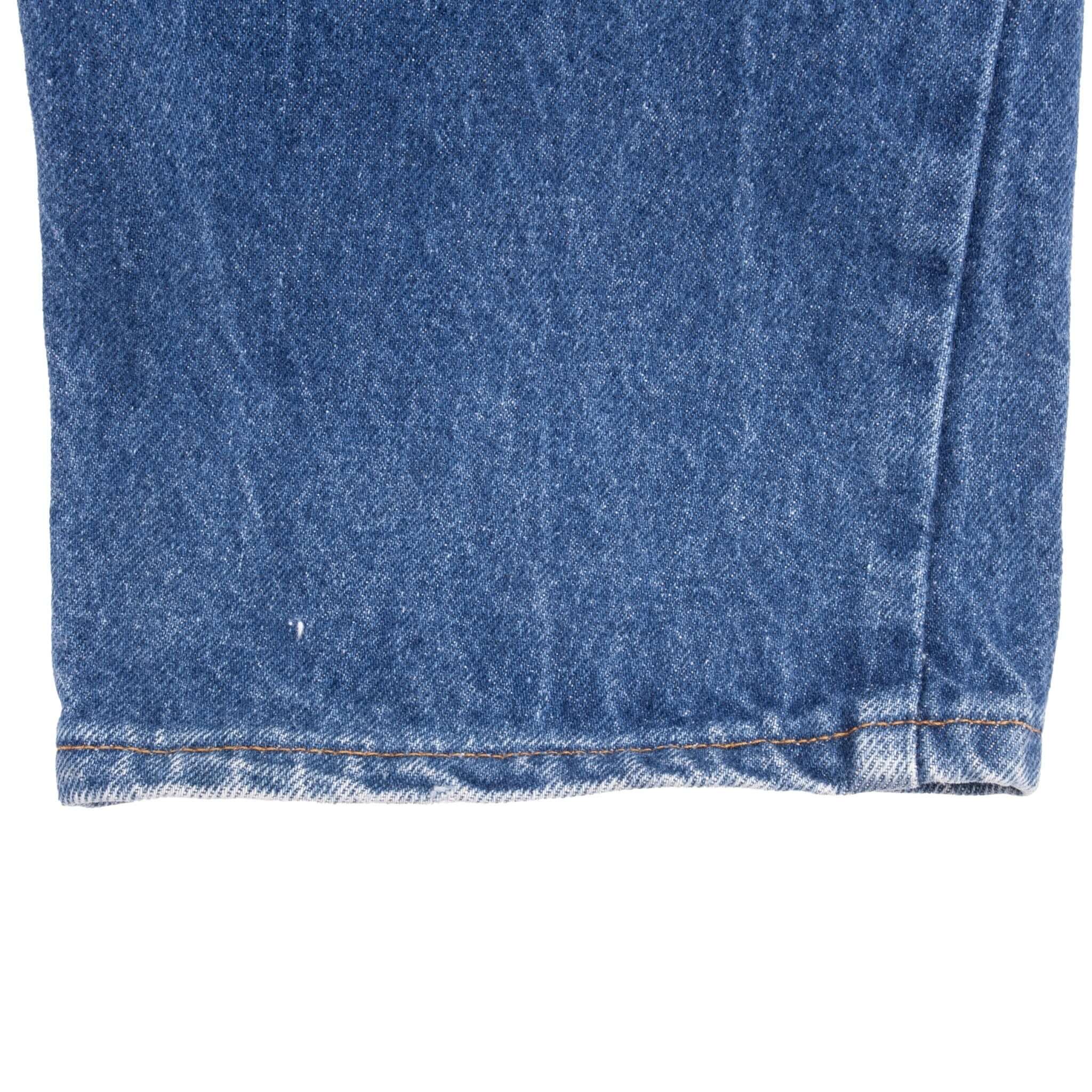 Beautiful Indigo Levis 505 Jeans Made in USA with a medium blue wash.  Size on Tag 34X32 Back Button #527