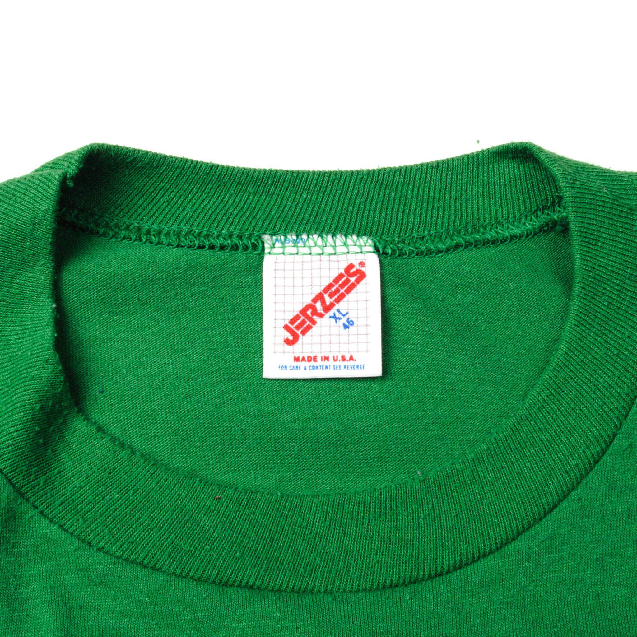 VINTAGE NBA BOSTON CELTICS TEE SHIRT SIZE LARGE MADE IN USA 1980s