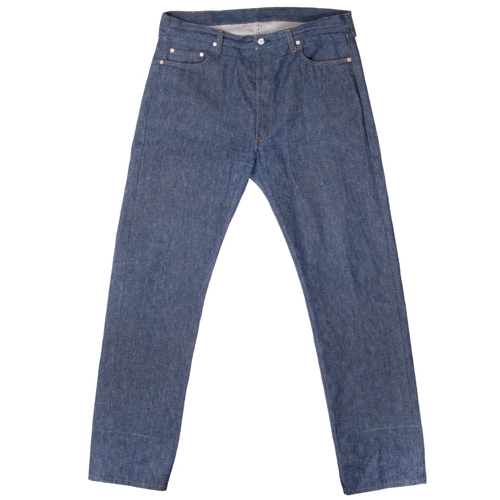 Beautiful Vintage Levis 501 Indigo Dark Wash Jeans 1980S Size 40X36 Made In Usa Deadstock

Size on Tag 40X36

Actual Size 40X36

Back Button #525