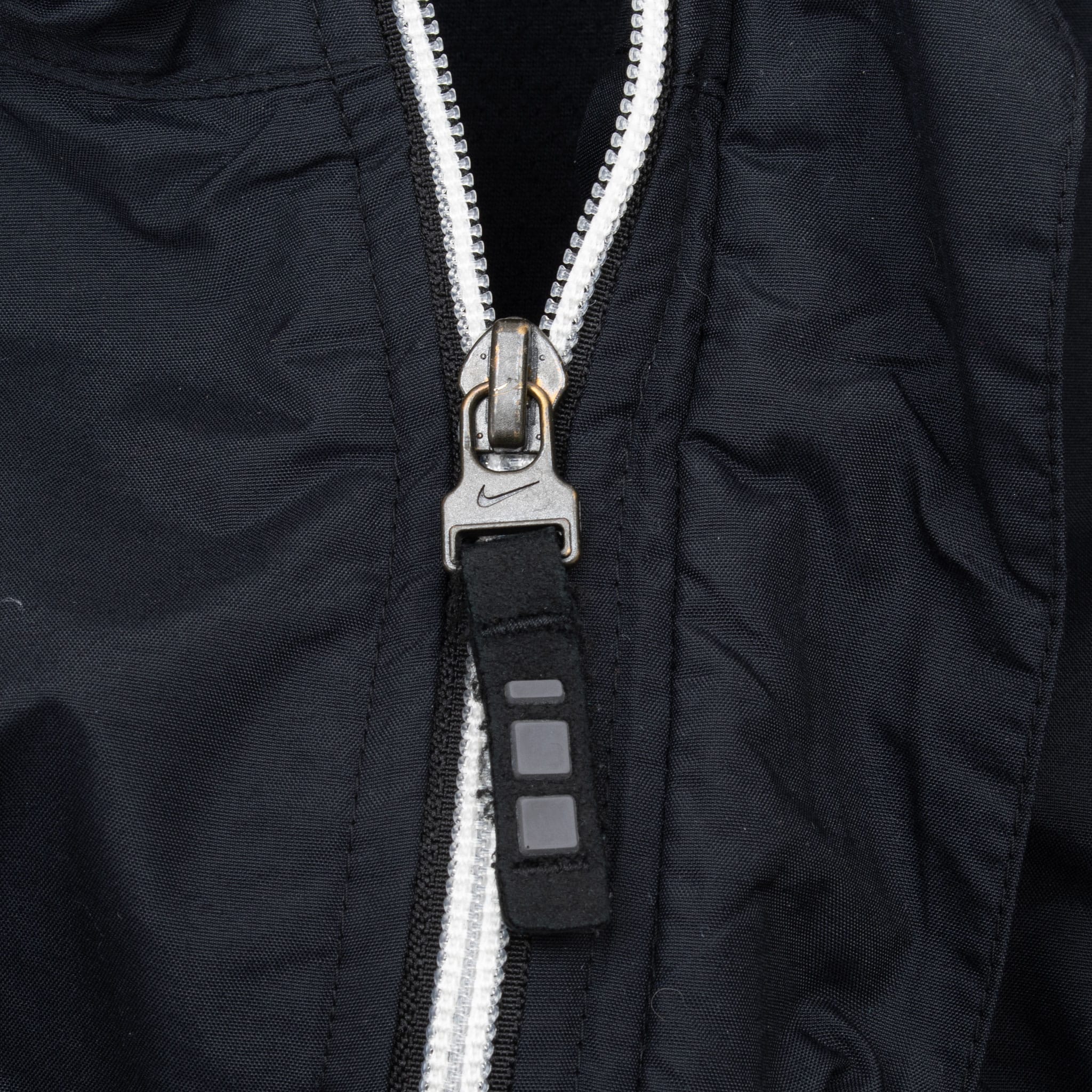 VINTAGE NIKE BLACK WINDBREAKER JACKET 2000S SIZE 2XL