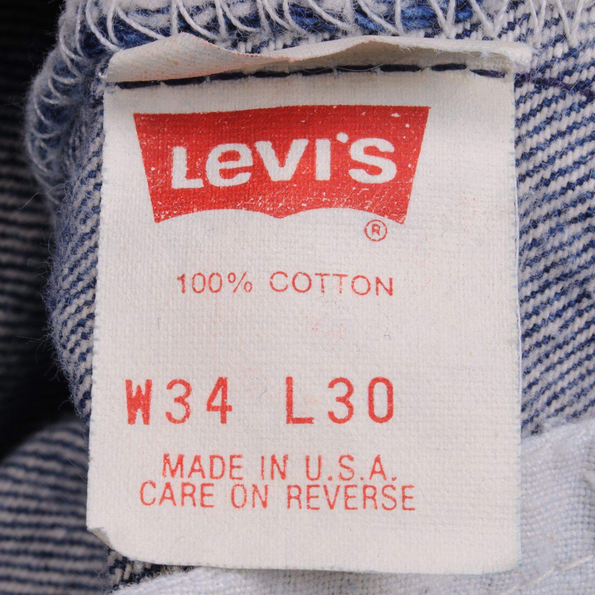 Vintage Levis 505 Jeans Size 34X30 W34 L30 Made In USA.

Back Button #546.



