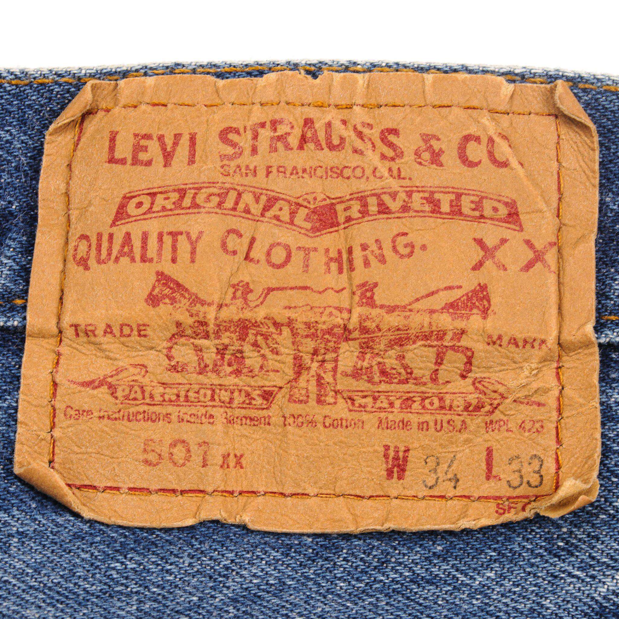 VINTAGE LEVIS 501 JEANS SIZE 32X28 W32 L28 MADE IN USA
