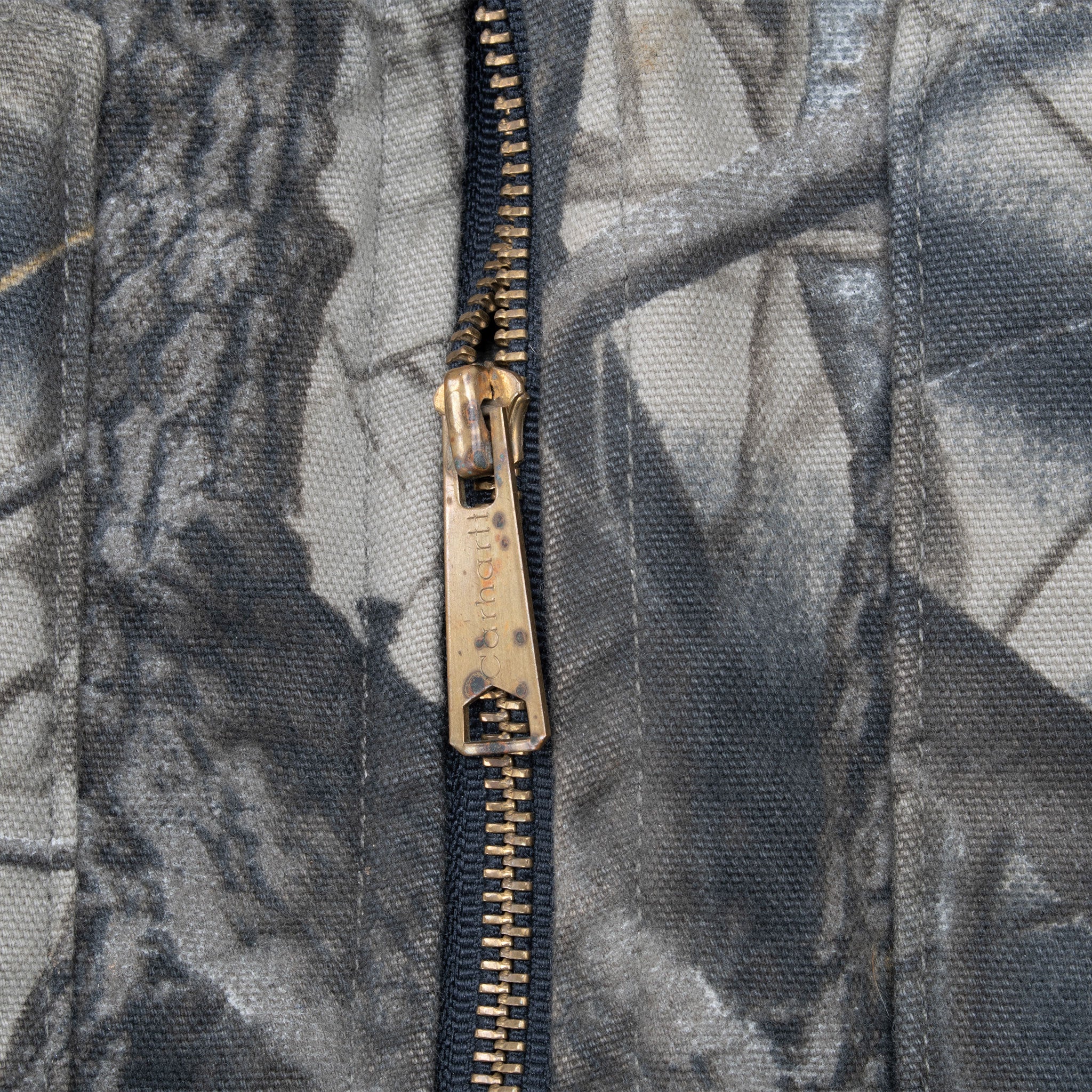 Vintage Carhartt Quilted Lined Realtree Camo Vest Jacket V20Cmo 2005 Size XL Made In USA