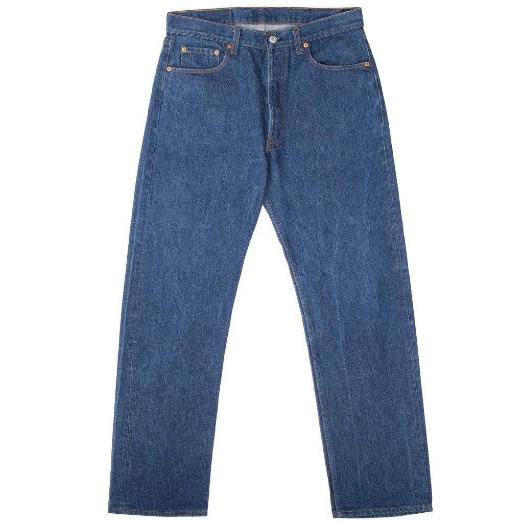 Vintage Levis 501 Jeans Indigo 1980S Size W33 L31 Made In Usa With Medium Wash

Size On Tag 35X34 Actual Size 33X31

Back Button #501





