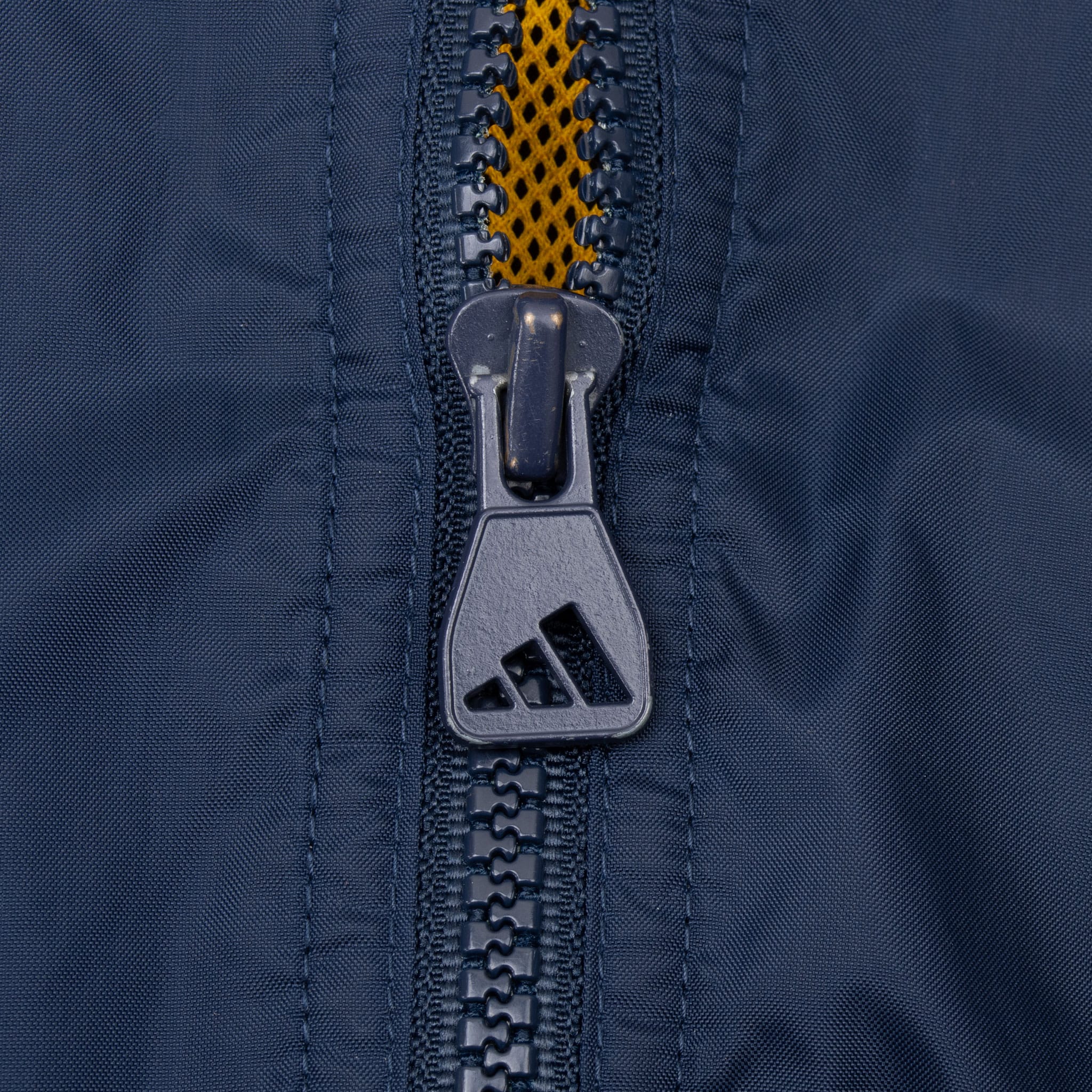 VINTAGE ADIDAS NCAA UCLA BLUE WINDBREAKER JACKET 1990S LARGE