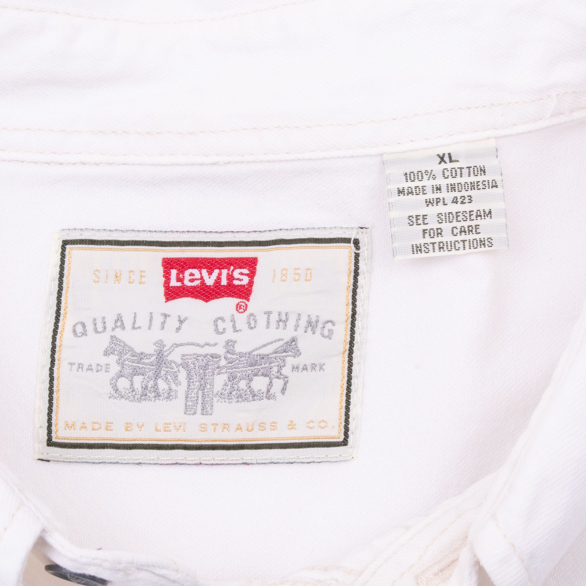 VINTAGE LEVIS RED TAB DENIM WHITE 2 POCKETS SHIRT 1990S SIZE XL