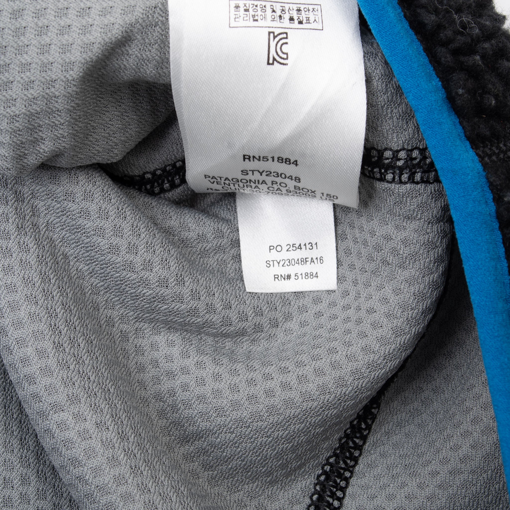 Vintage Patagonia Black Blue Retro-X Fleece Deep Pile Vest Jacket 2000S Size Small

RN51884

STY23048