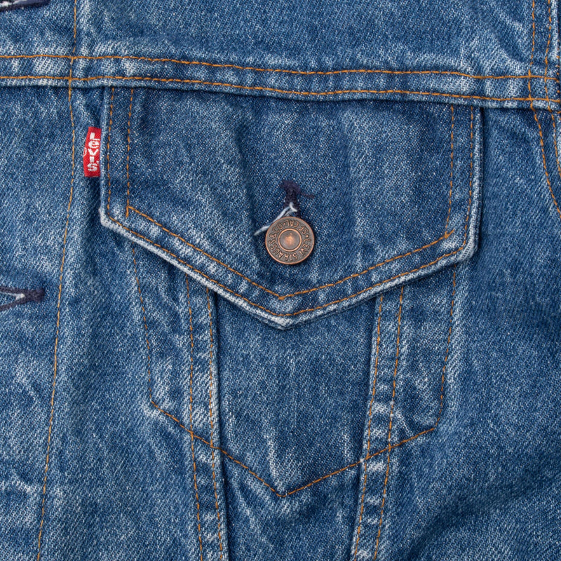 Vintage Levis Type 3 Denim Jacket 4 Pockets 70506 0214 1980S Size 44R Made In Usa With A Medium Wash
