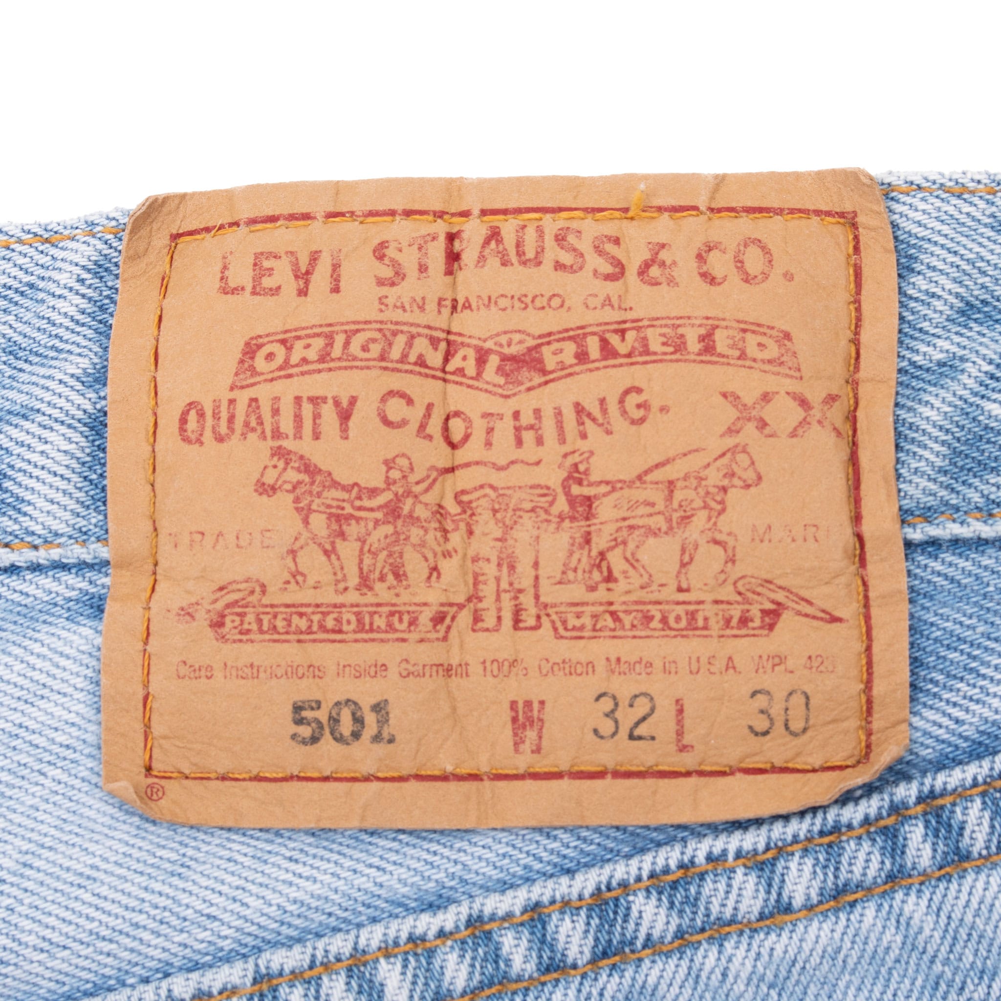 VINTAGE LEVIS 501 LIGHT WASH BLUE JEANS INDIGO 1990S SIZE W31 L30 MADE IN USA