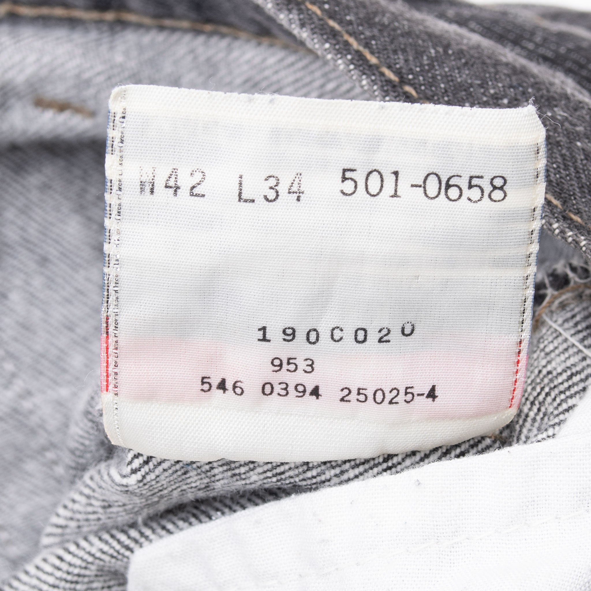 Beautiful Vintage Black Levis 501 Jeans Size 40X33 Made in USA

Size on Tag 42X34 Actual Size 40X33

Back Button #546


