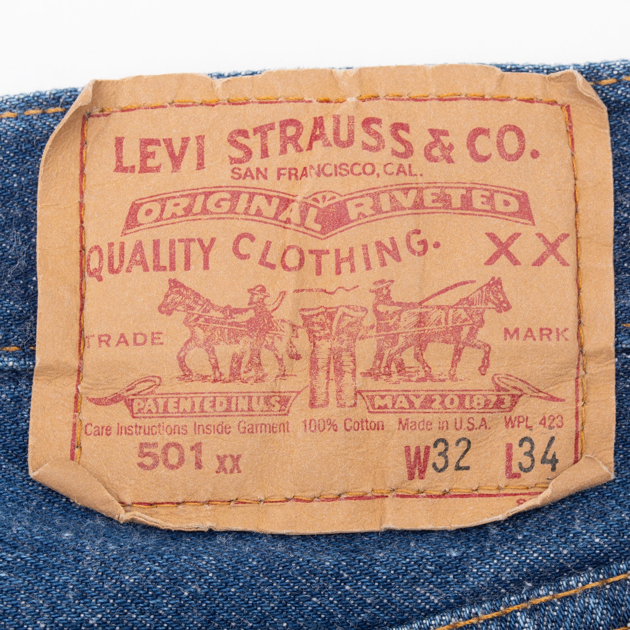 VINTAGE LEVIS 501 BLUE JEANS INDIGO 1980S SIZE W31 L30 MADE IN USA