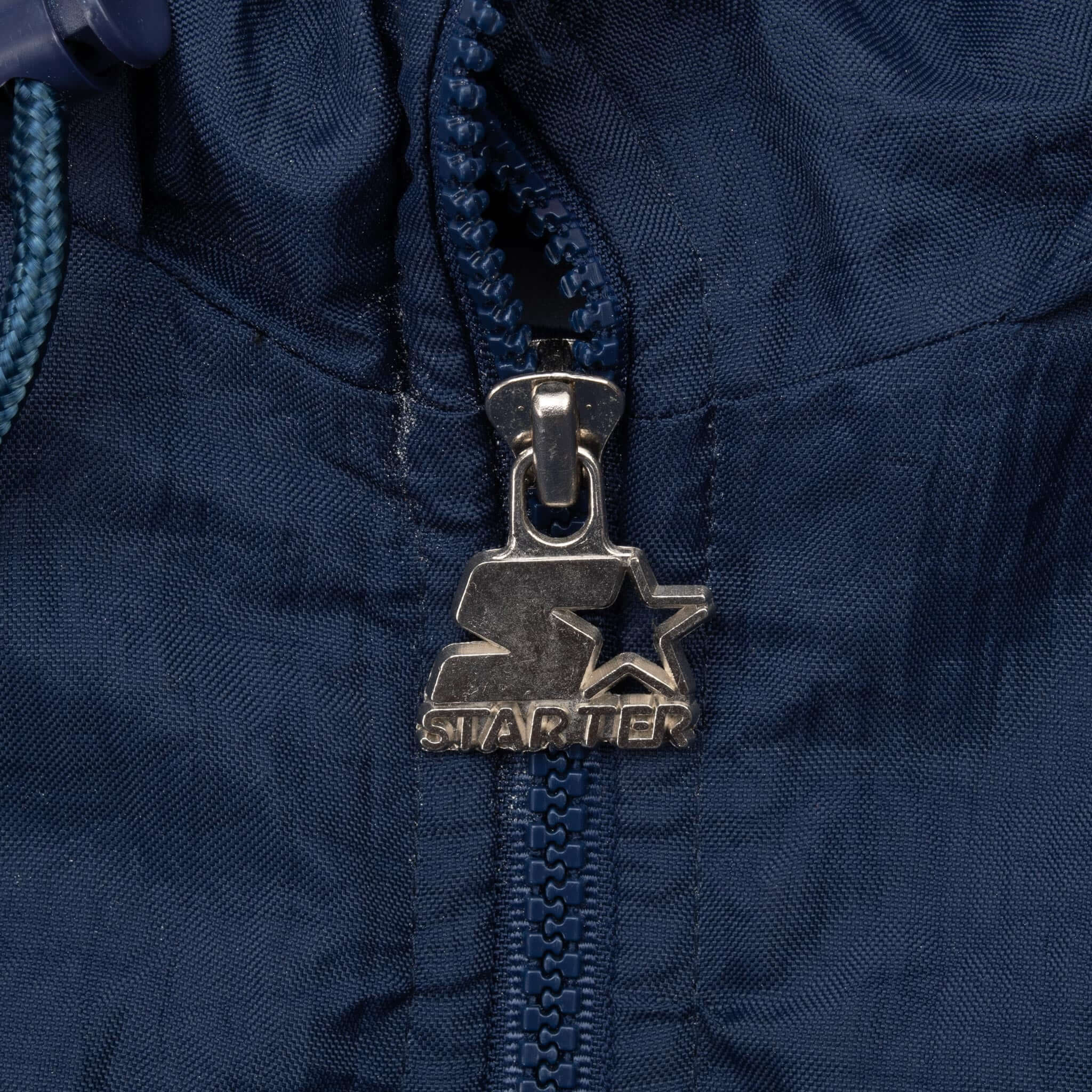 Vintage Ncaa St Johns Redmen 1990S Starter Heavy Pullover Jacket Size Medium