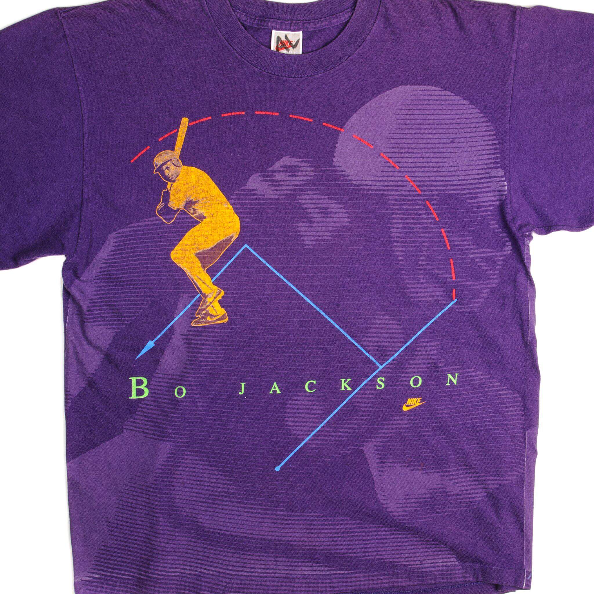 VINTAGE NIKE TEE SHIRT 1987-1992 SIZE MEDIUM MADE IN USA