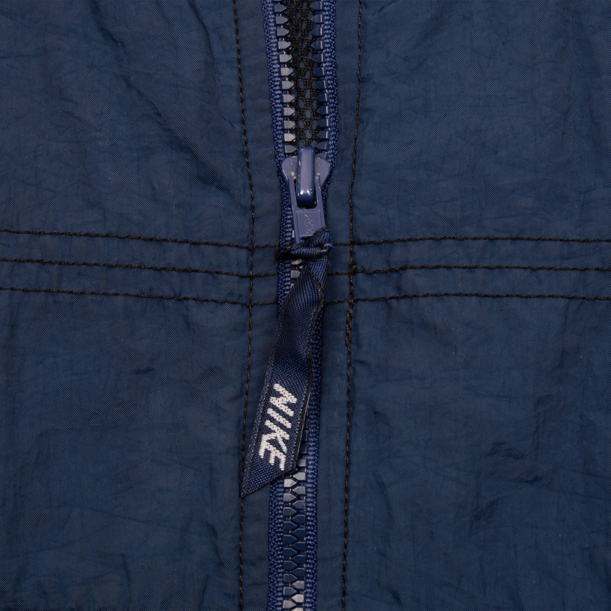 VINTAGE NIKE CLASSIC SWOOSH BLUE WINDBREAKER JACKET 1990S SMALL