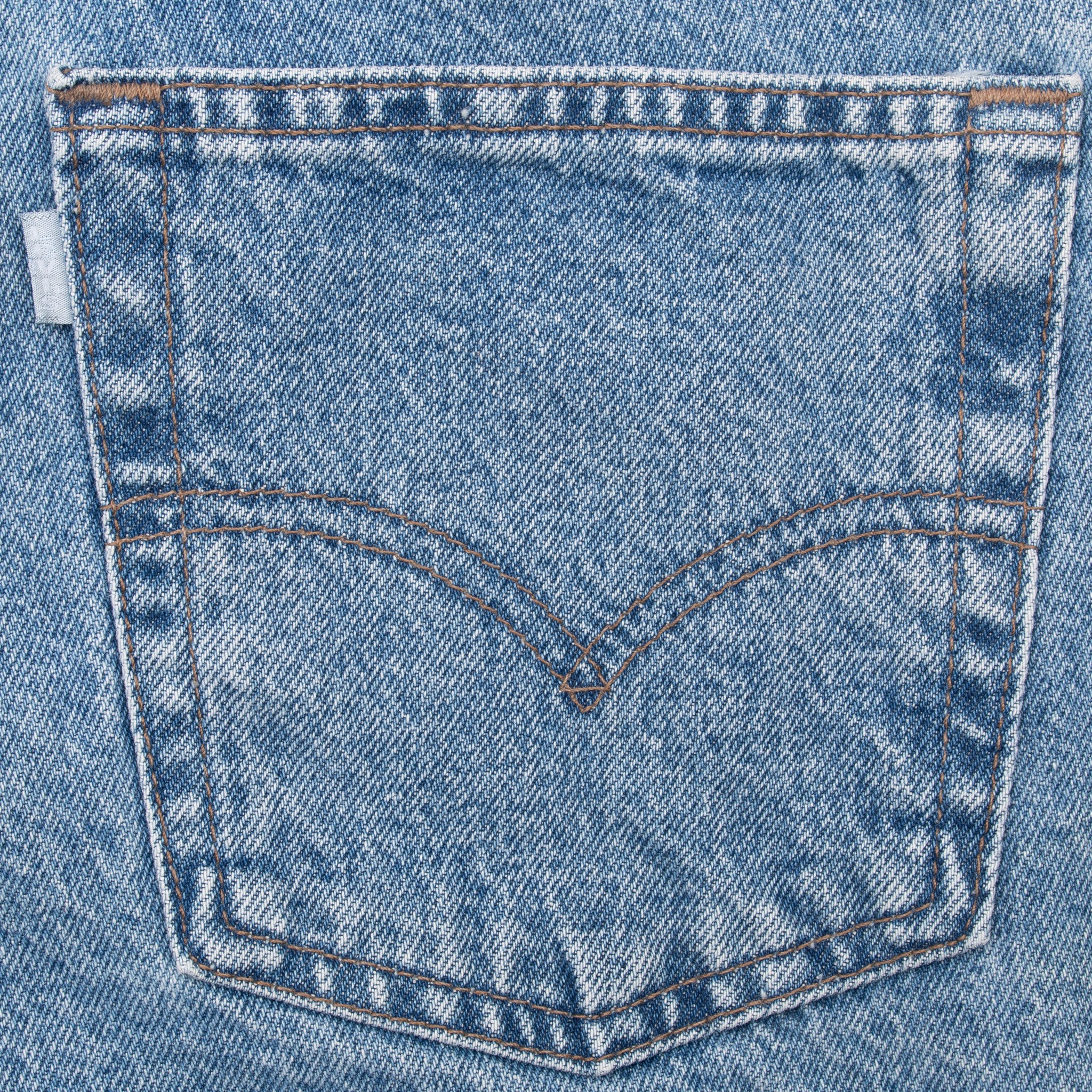 VINTAGE LEVIS LOOSE SILVER TAB DENIM BLUE SHORTS INDIGO 2000S SIZE 31 MADE IN USA