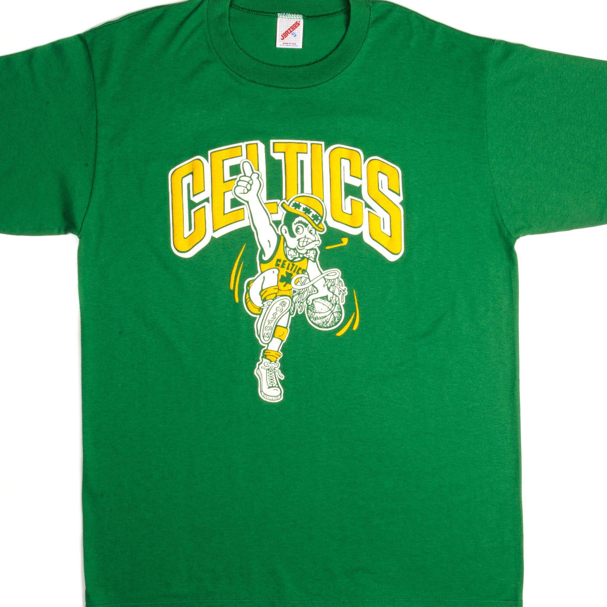 VINTAGE NBA BOSTON CELTICS TEE SHIRT SIZE LARGE MADE IN USA 1980s
