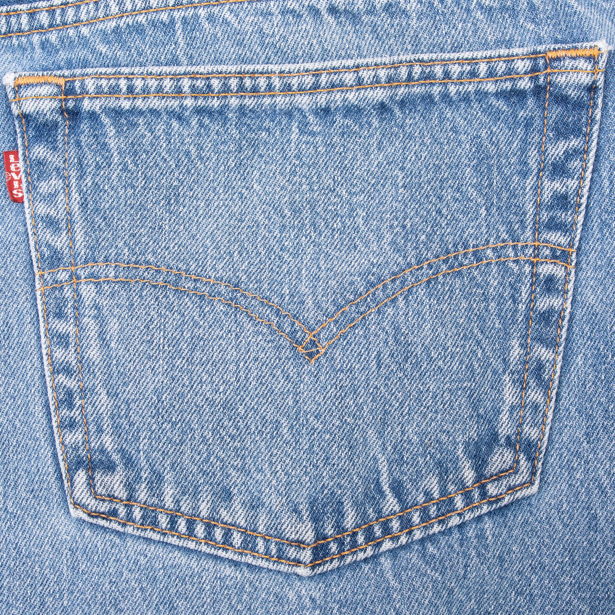 VINTAGE LEVIS 501 BLUE JEANS INDIGO 1990S SIZE 40X30 MADE IN USA