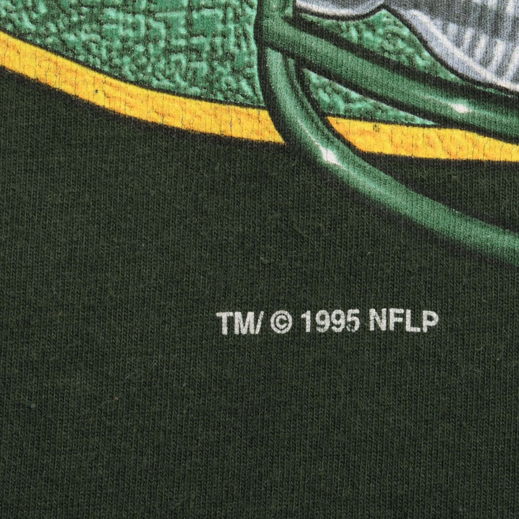 Vintage NFL Green Bay Packers 1997 Tee Shirt Size Large Made In USA With Single Stitch Sleeves