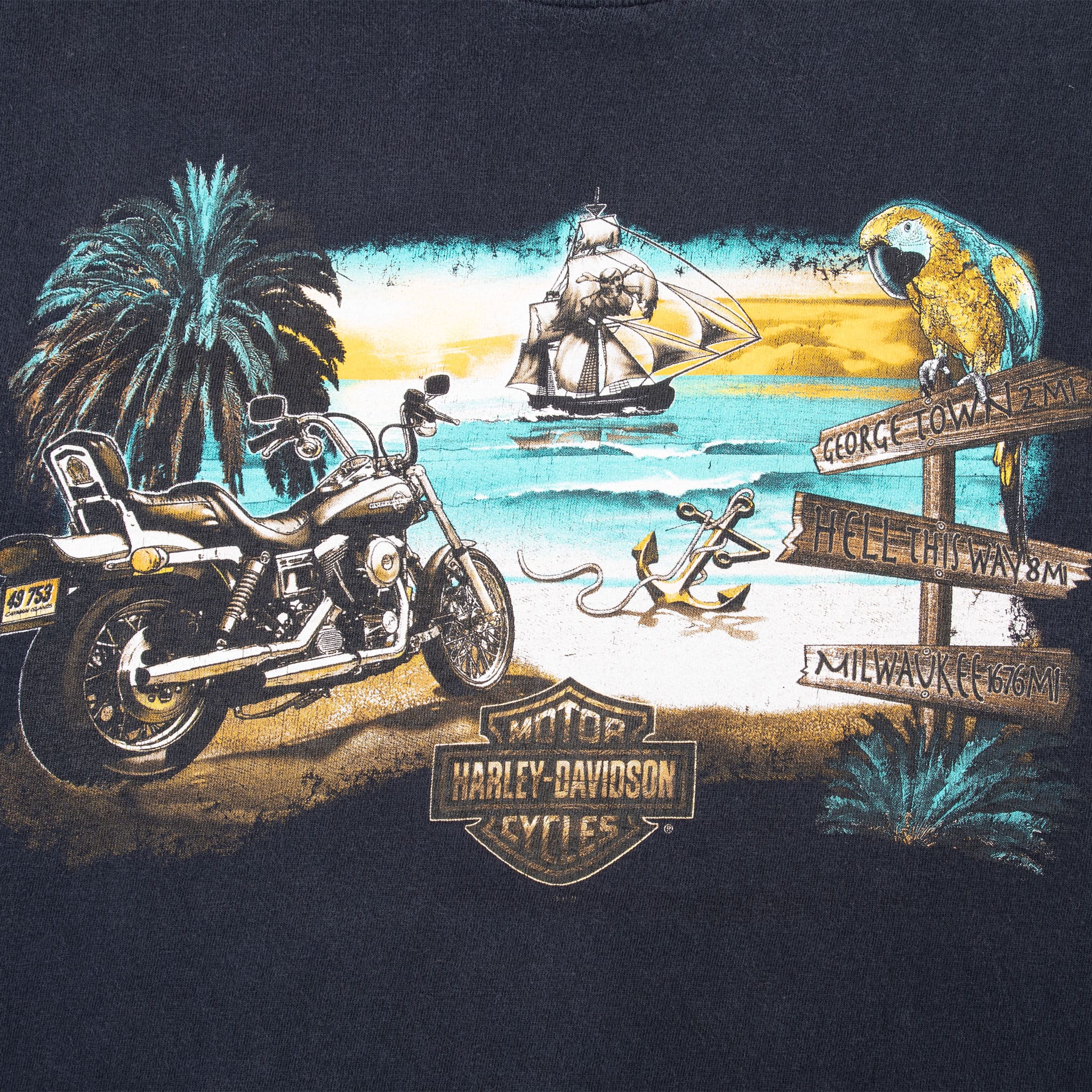 VINTAGE HARLEY DAVIDSON PIRATE GRAND CAYMAN TEE SHIRT 2003 LARGE MADE IN USA